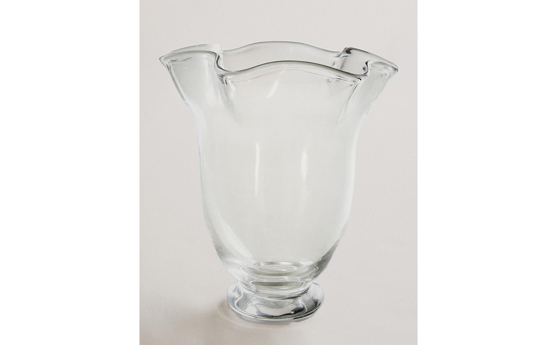VASE EN VERRE ONDULÉ TRANSPARENT VASE EN VERRE ONDULÉ TRANSPARENT