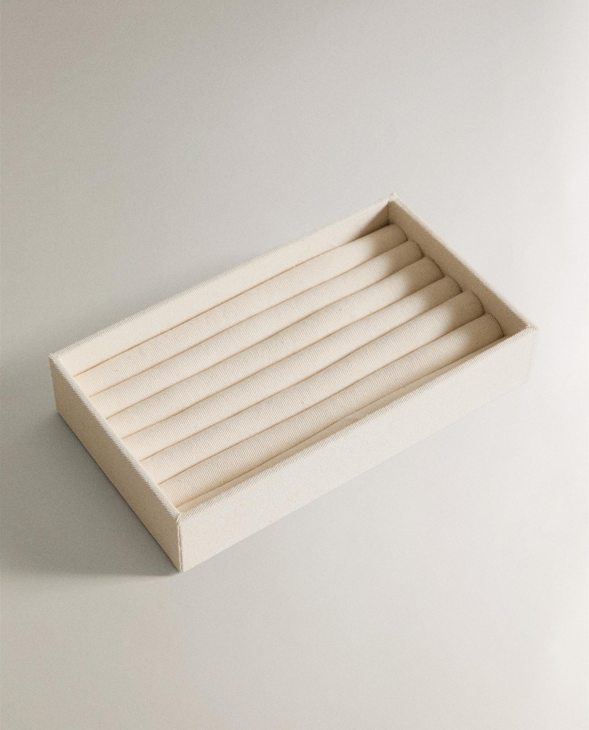 RING STORAGE BOX product thumbnail 6