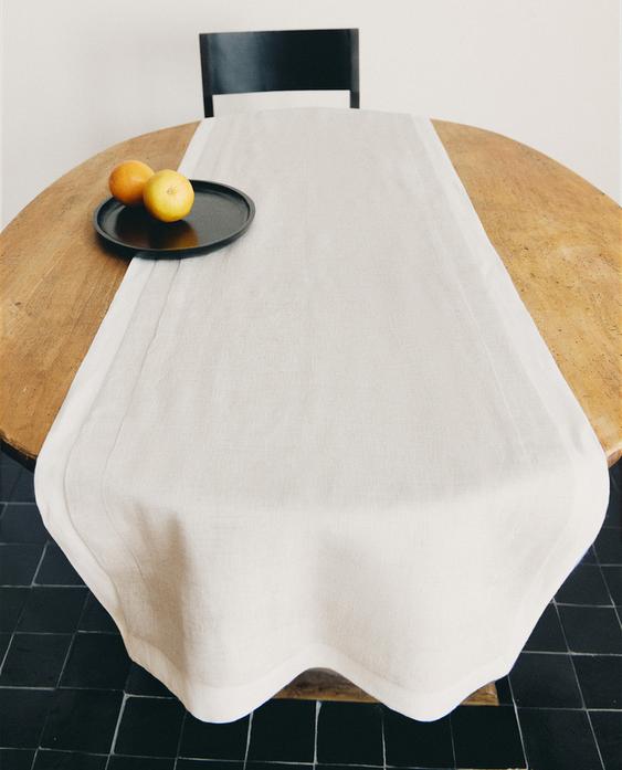 DOUBLE-LAYER LINEN TABLE RUNNER DOUBLE-LAYER LINEN TABLE RUNNER