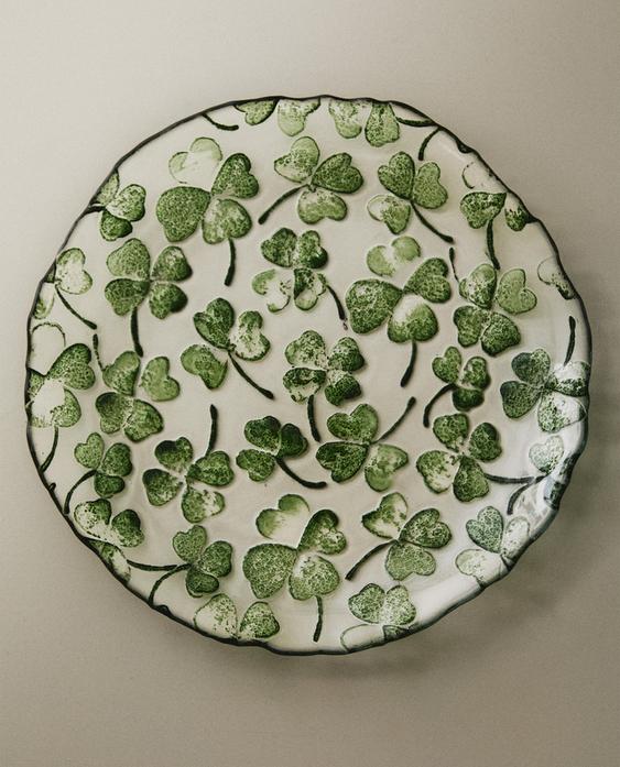 CLOVER GLASS DESSERT PLATE CLOVER GLASS DESSERT PLATE