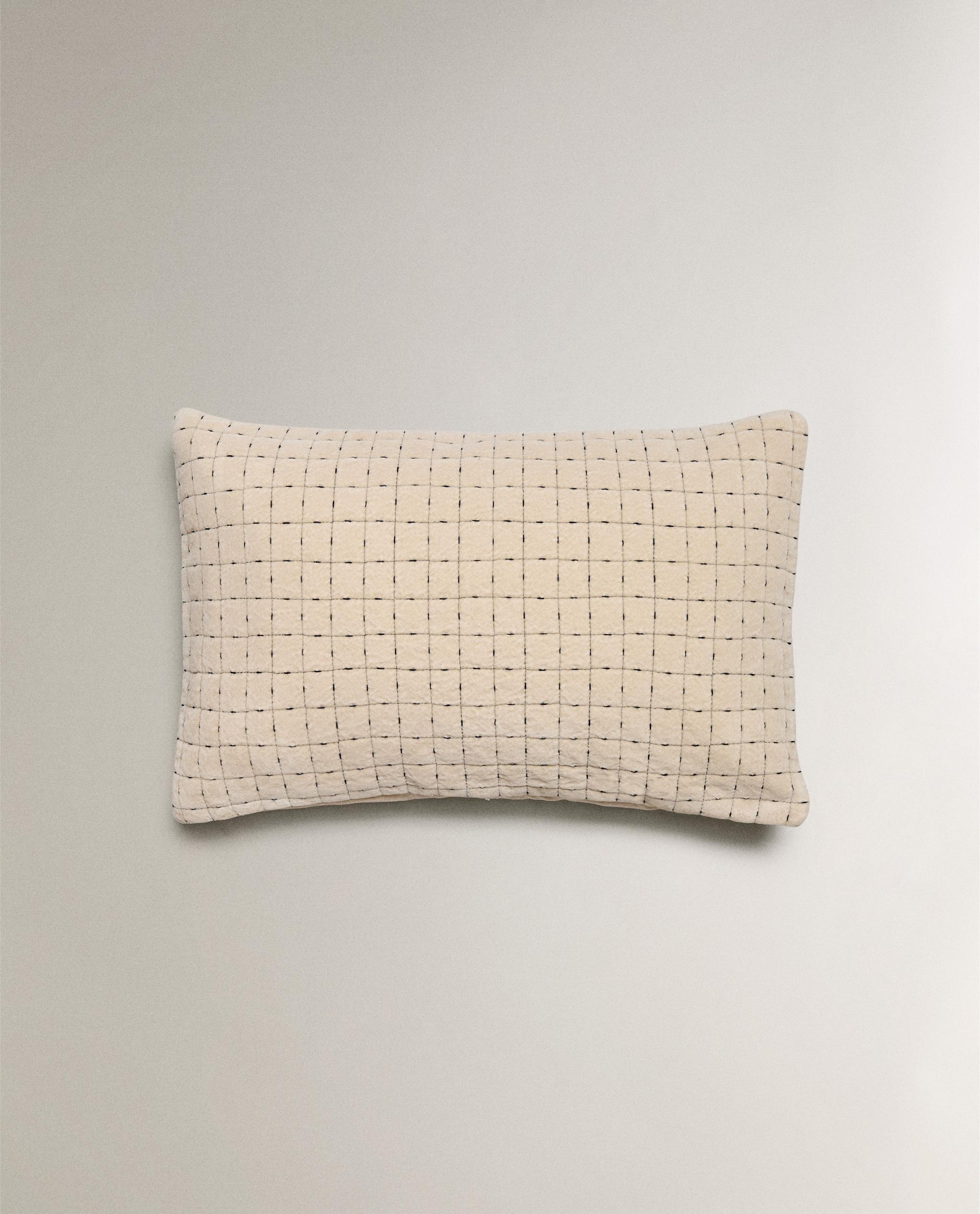 未使用♡ZARA  キルト キルティング ラグ マット マルチカバー 未使用♡ZARA キルト キルティング ラグ マット マルチカバー 未使用