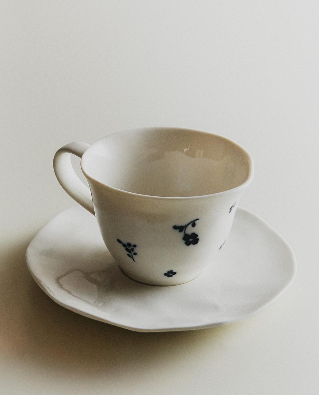 TAZZA FLOREALE CON PIATTINO IN PORCELLANA