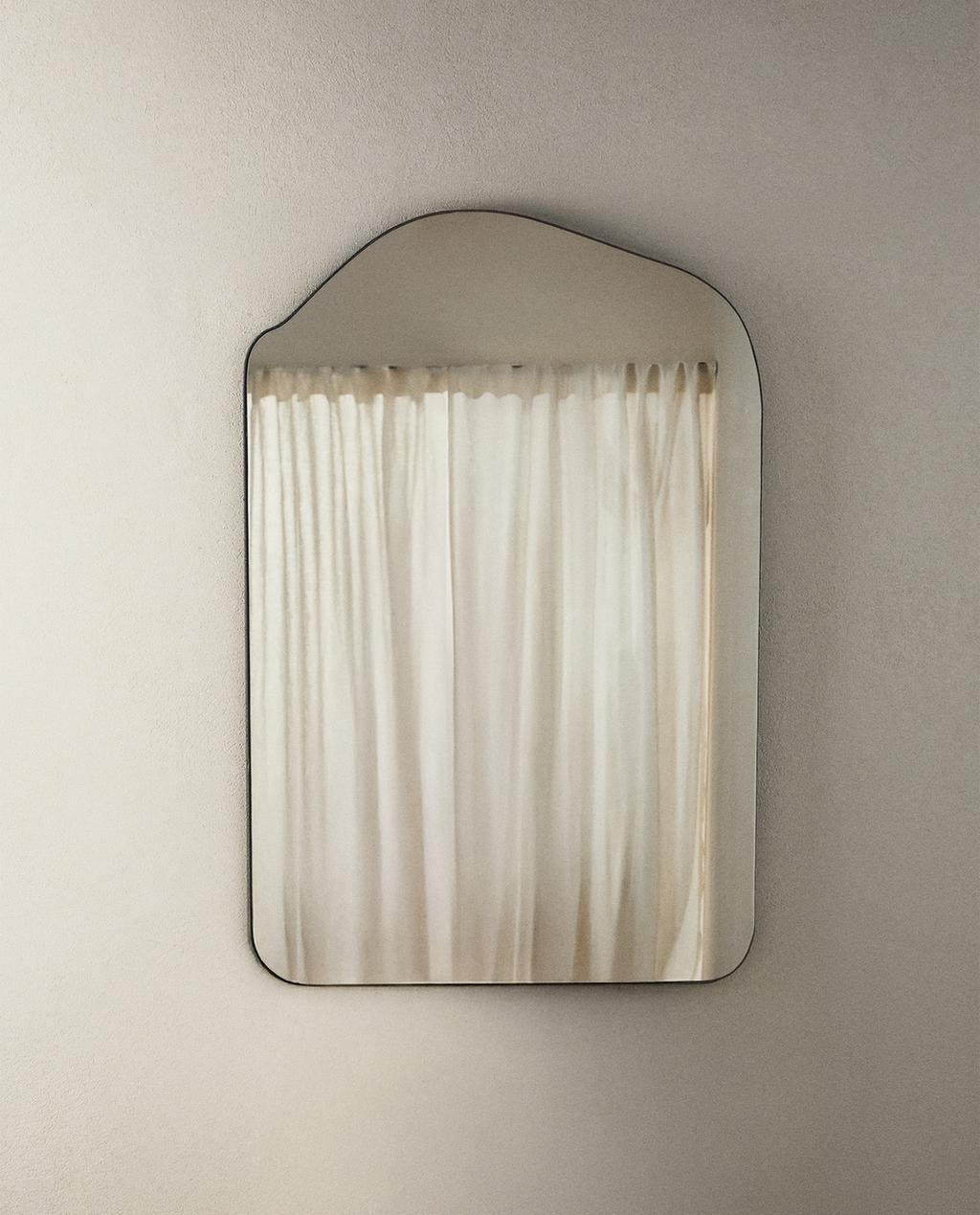 ASYMMETRIC WALL MIRROR