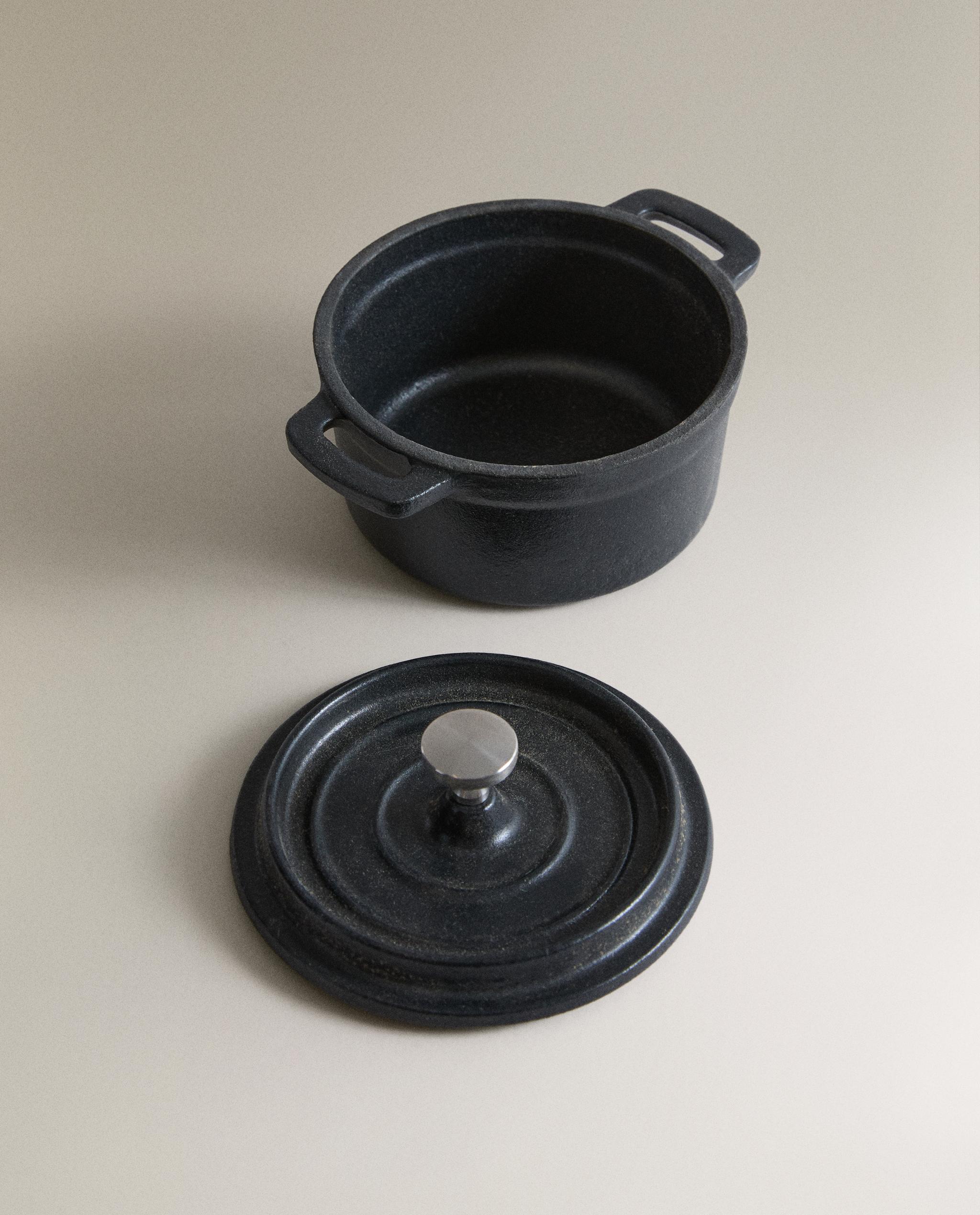 IRON COCOTTE POT product thumbnail 7