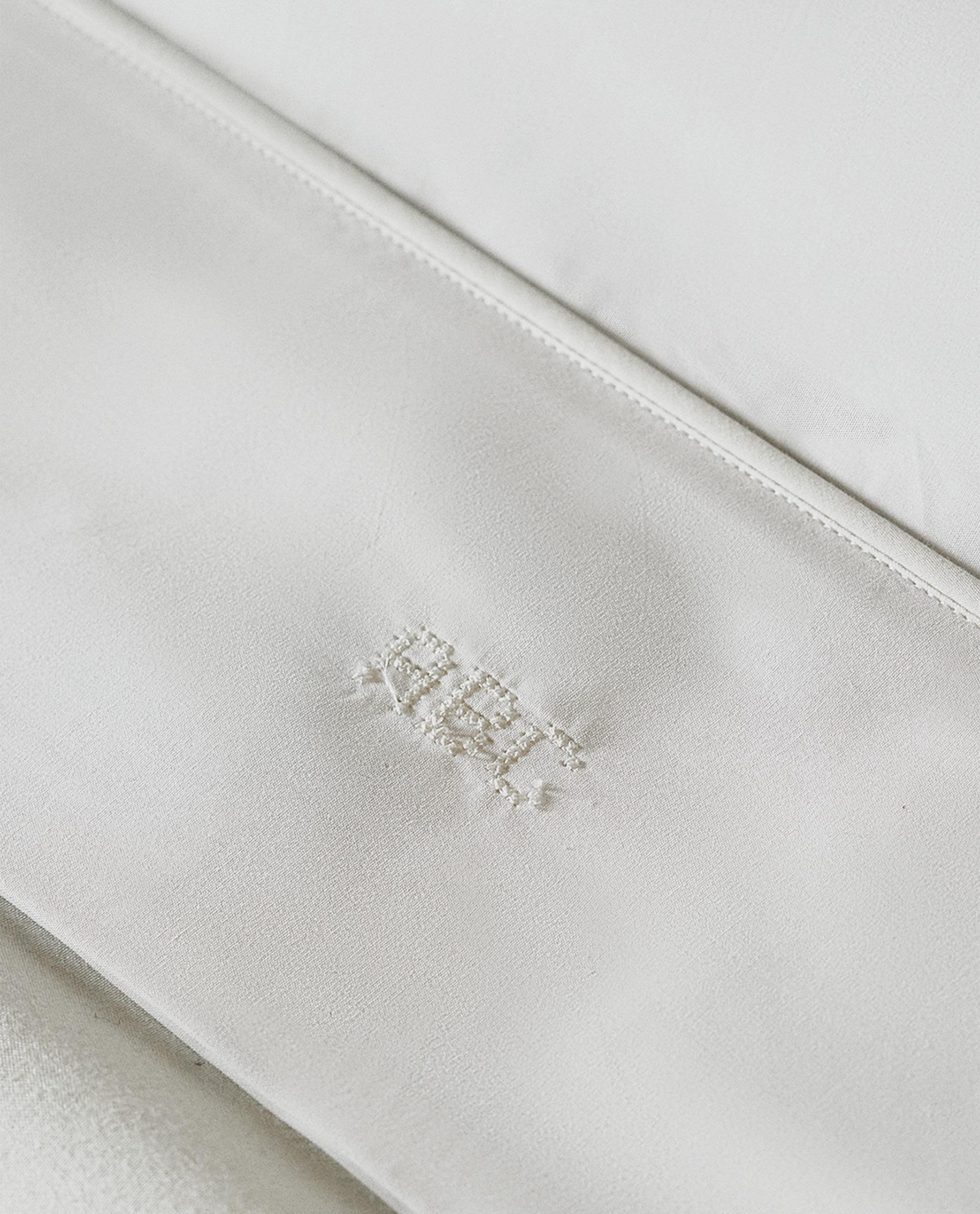 PERCALE COTTON FLAT SHEET (300 THREAD COUNT) product thumbnail 19