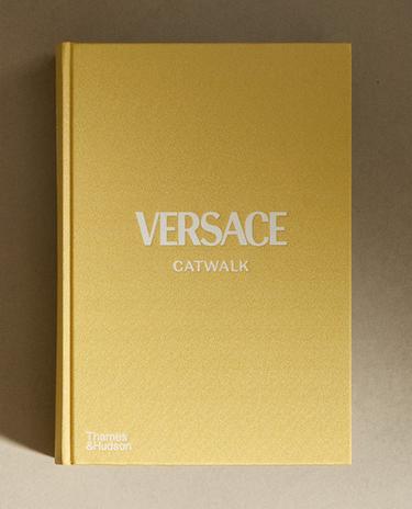 VERSACE CATWALK BOOK