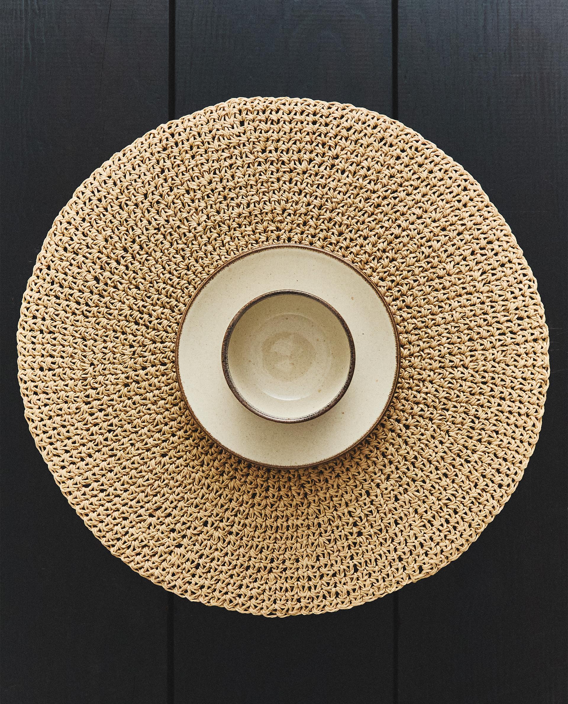 ROUND PAPER PLACEMAT product thumbnail 4
