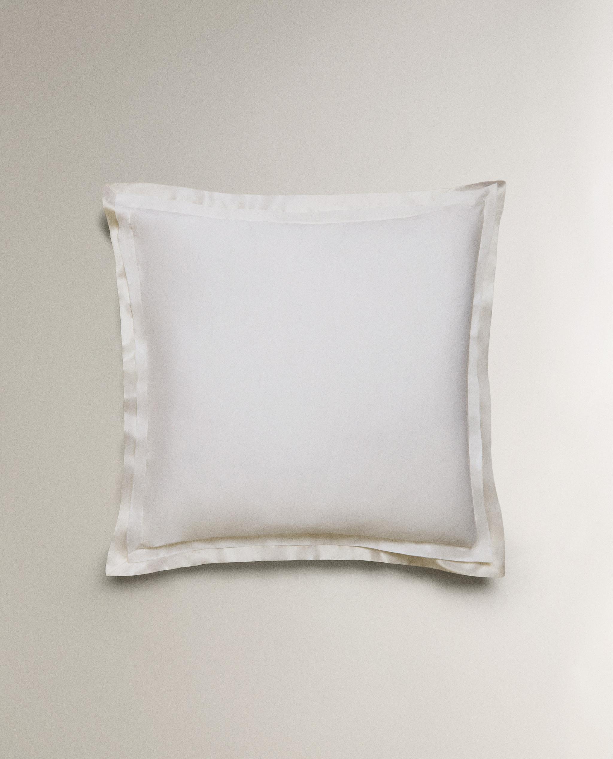 SATEEN PILLOWCASE WITH SILK BORDER (300 THREAD COUNT) product thumbnail 15