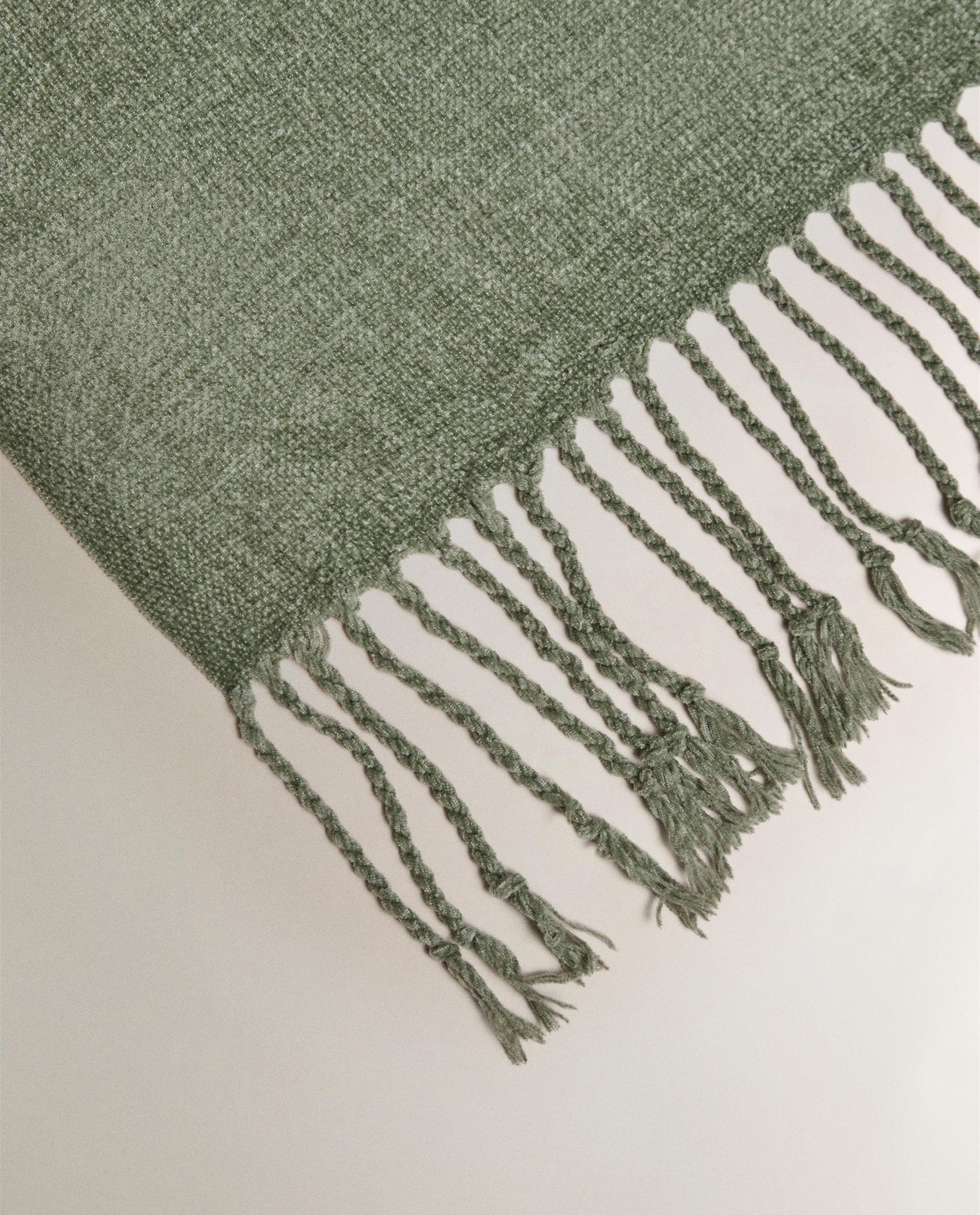 CHENILLE THROW product thumbnail 12