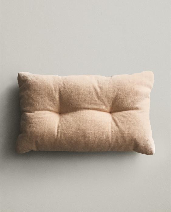 PLAIN CUSHION WITH TOPSTITCHING