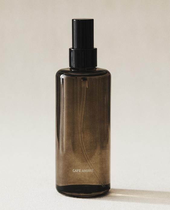 (200 ML) CAFÉ AMBRE LUCHTVERFRISSER IN SPRAY (200 ML) CAFÉ AMBRE LUCHTVERFRISSER IN SPRAY