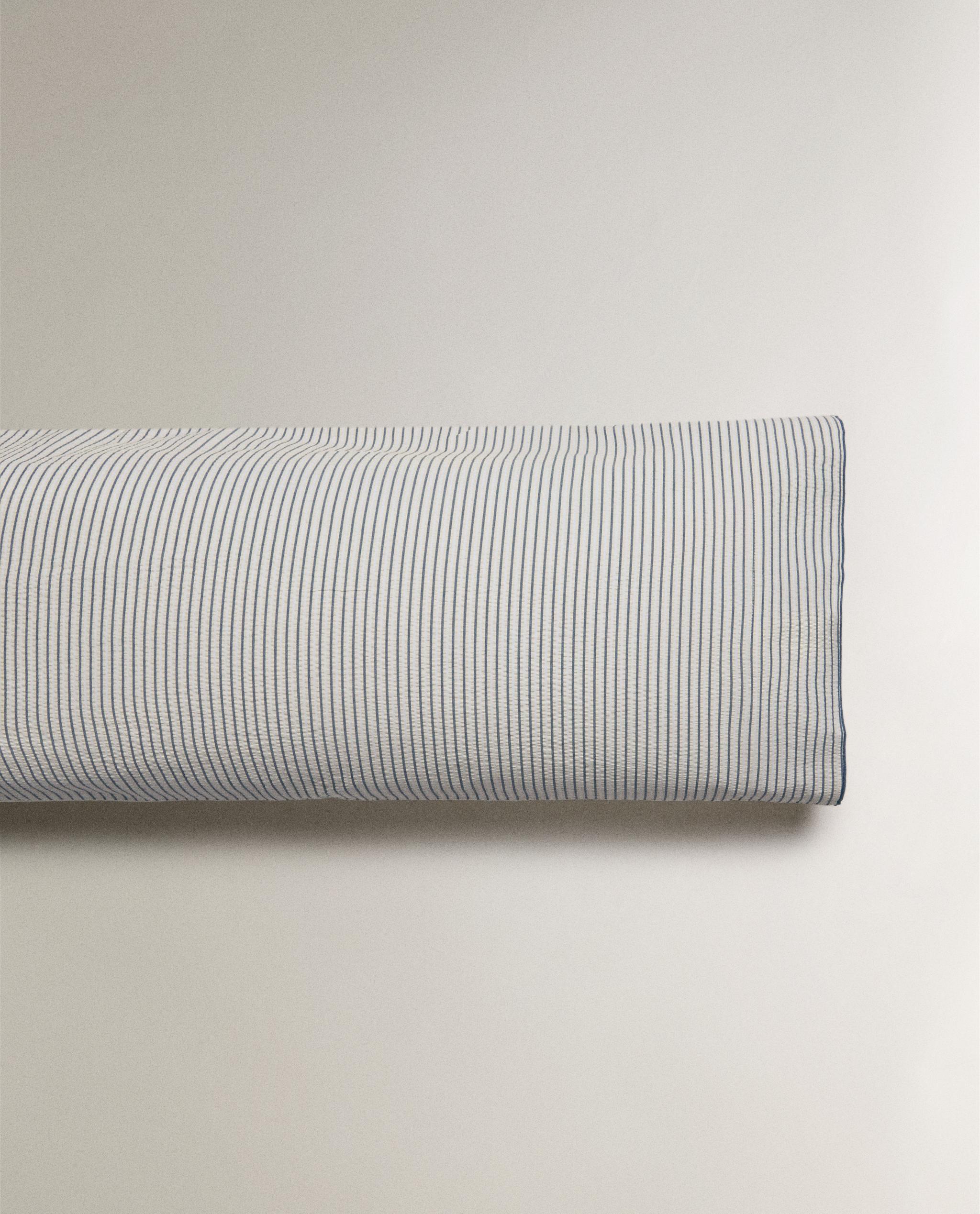 STRIPED SEERSUCKER PILLOWCASE WITH PIPING product thumbnail 4