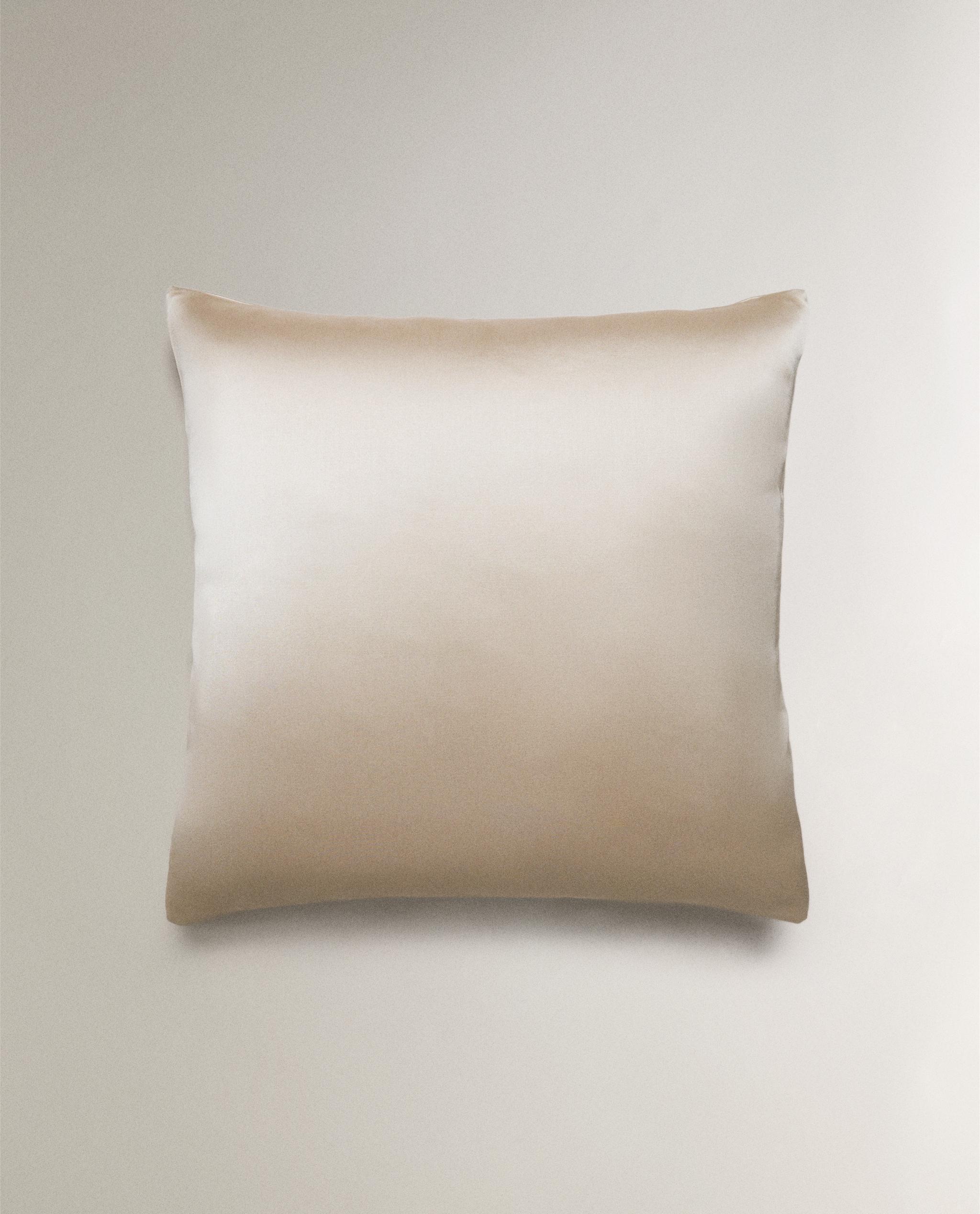 LEAF PRINT SATEEN CUSHION COVER product thumbnail 4