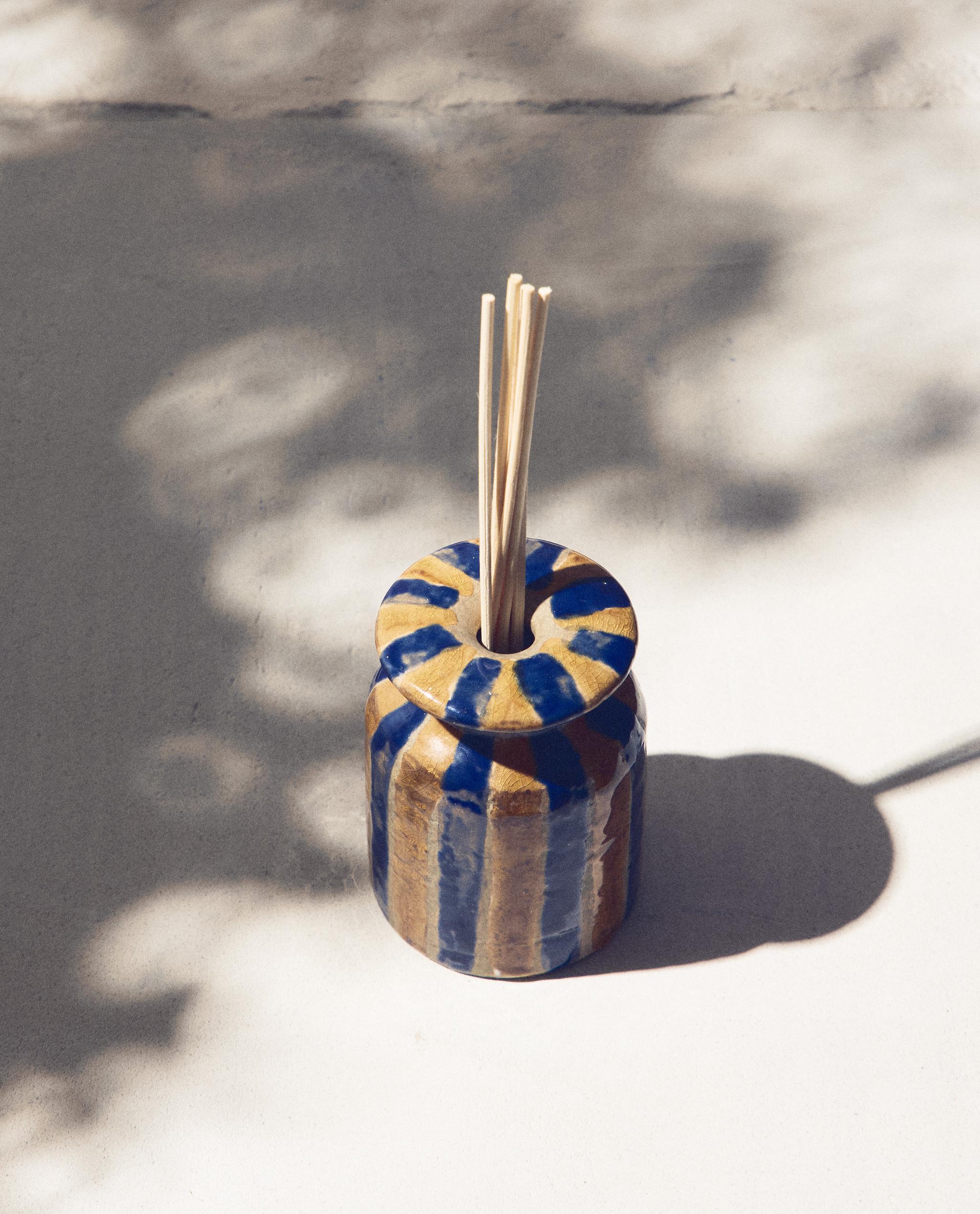 STRIPED CERAMIC REED DIFFUSERS DECORATIVE TRIM product thumbnail 11