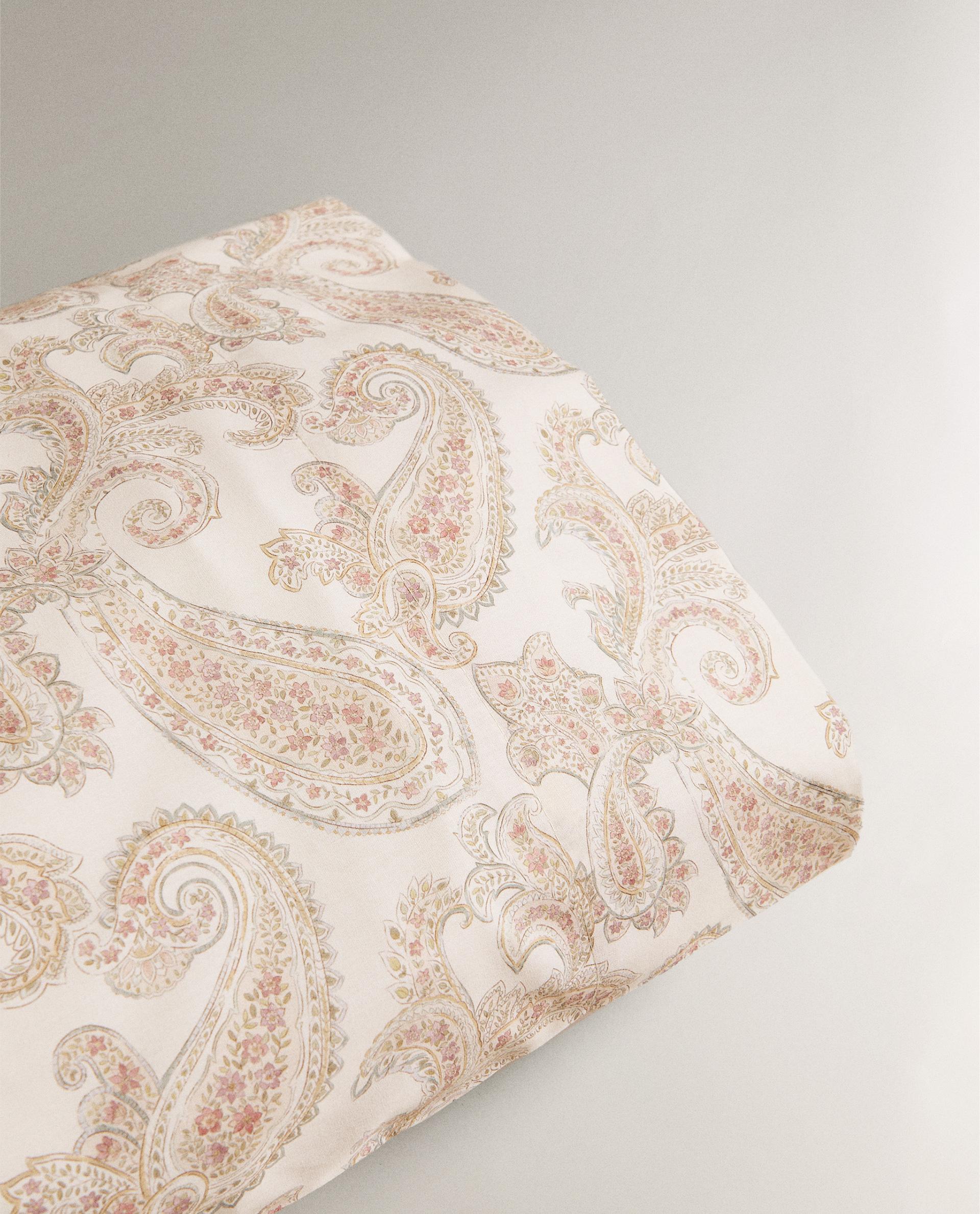 FUNDA ALMOHADA ESTAMPADO PAISLEY