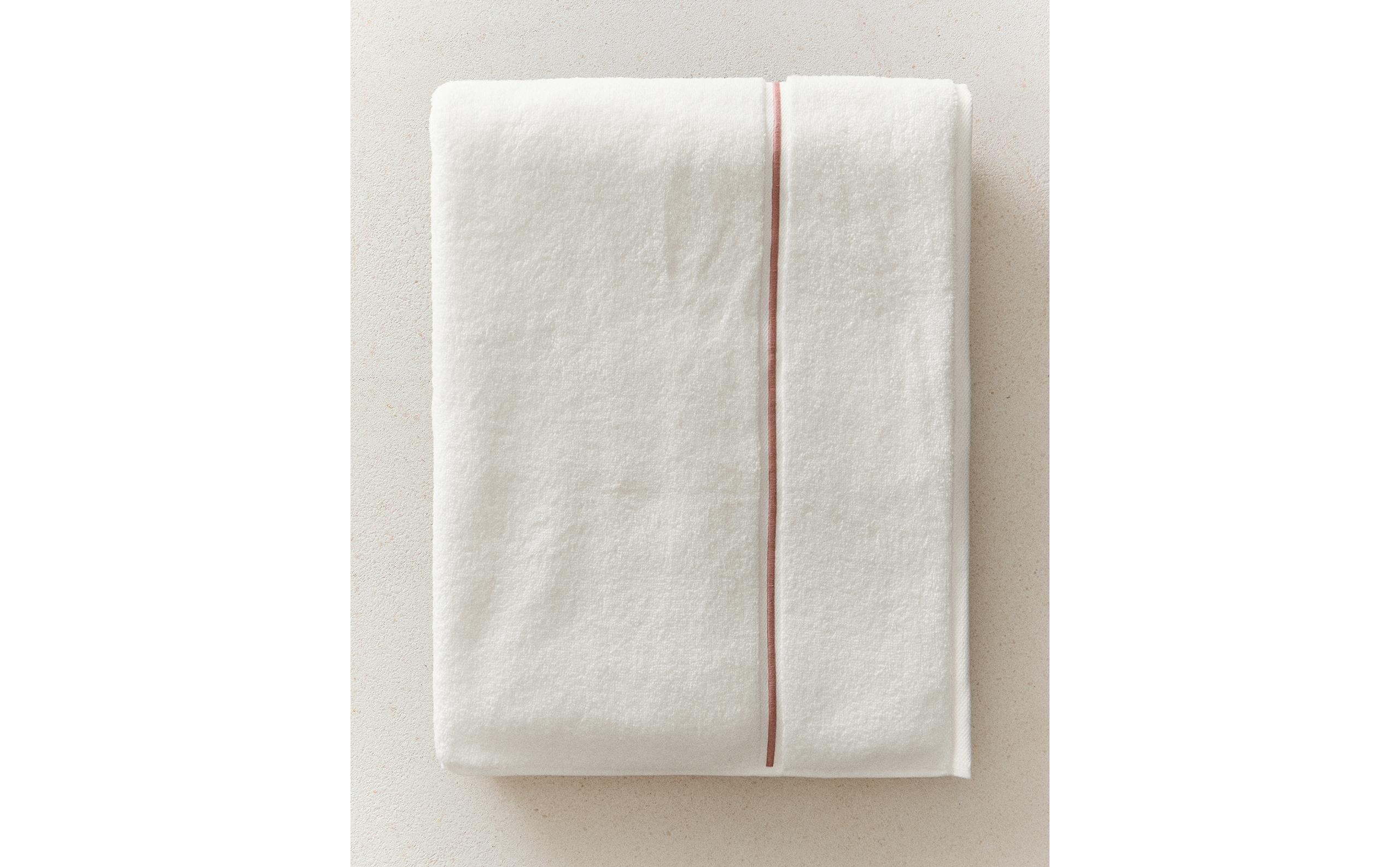 SCALLOPED BATH TOWEL product thumbnail 9