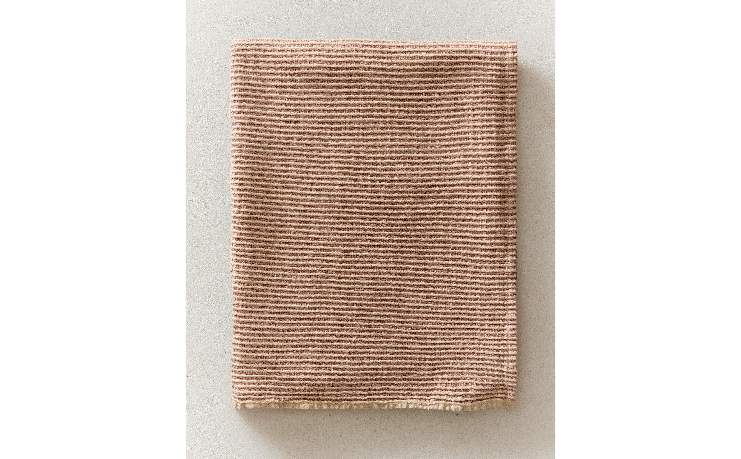 COLOURED WAFFLE-KNIT BATH TOWEL product thumbnail 9