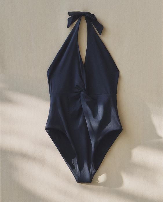 TRAJE DE BAÑO PLAYA HALTER NUDO