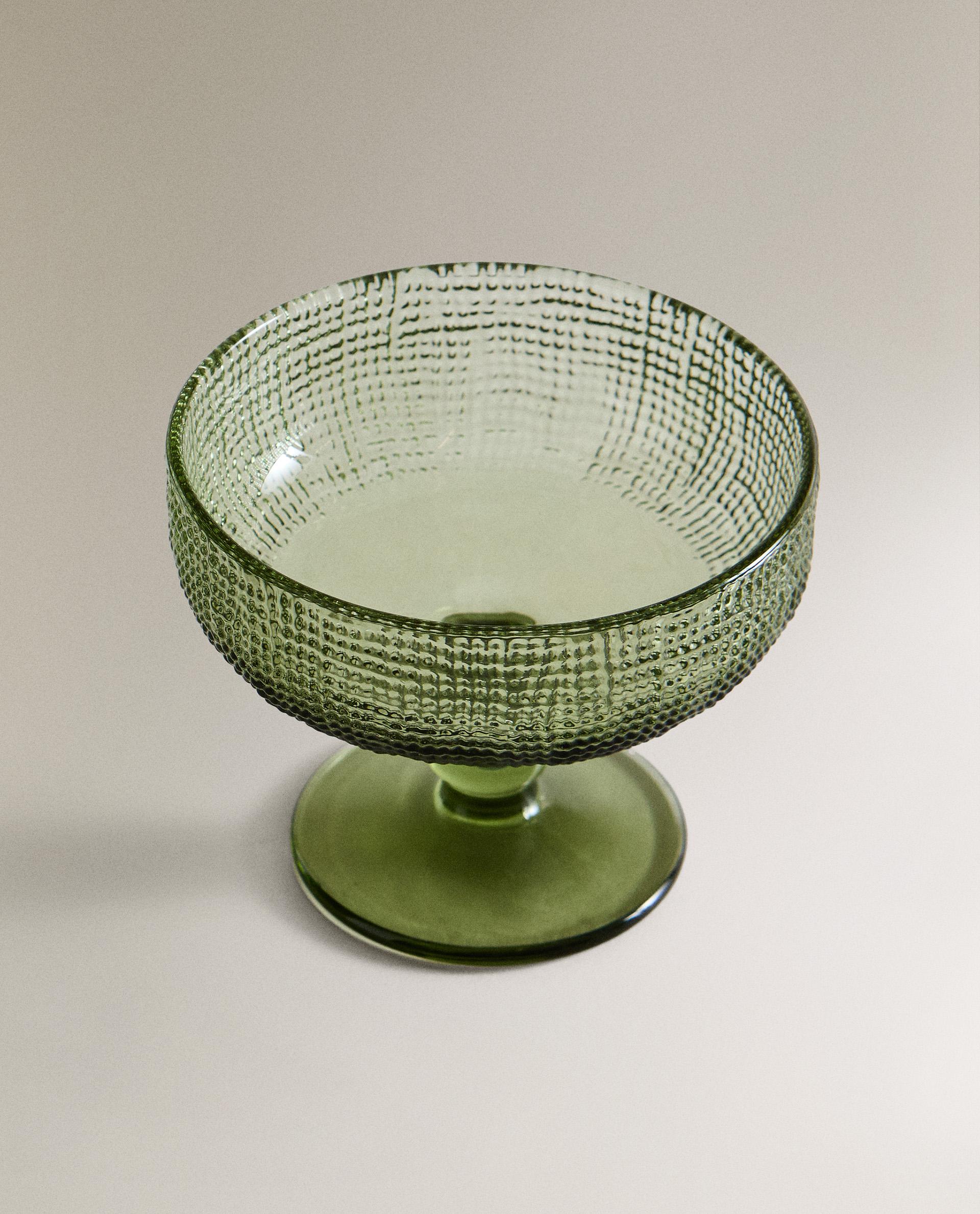 RAISED DESIGN GLASS ICE-CREAM CUP product thumbnail 2