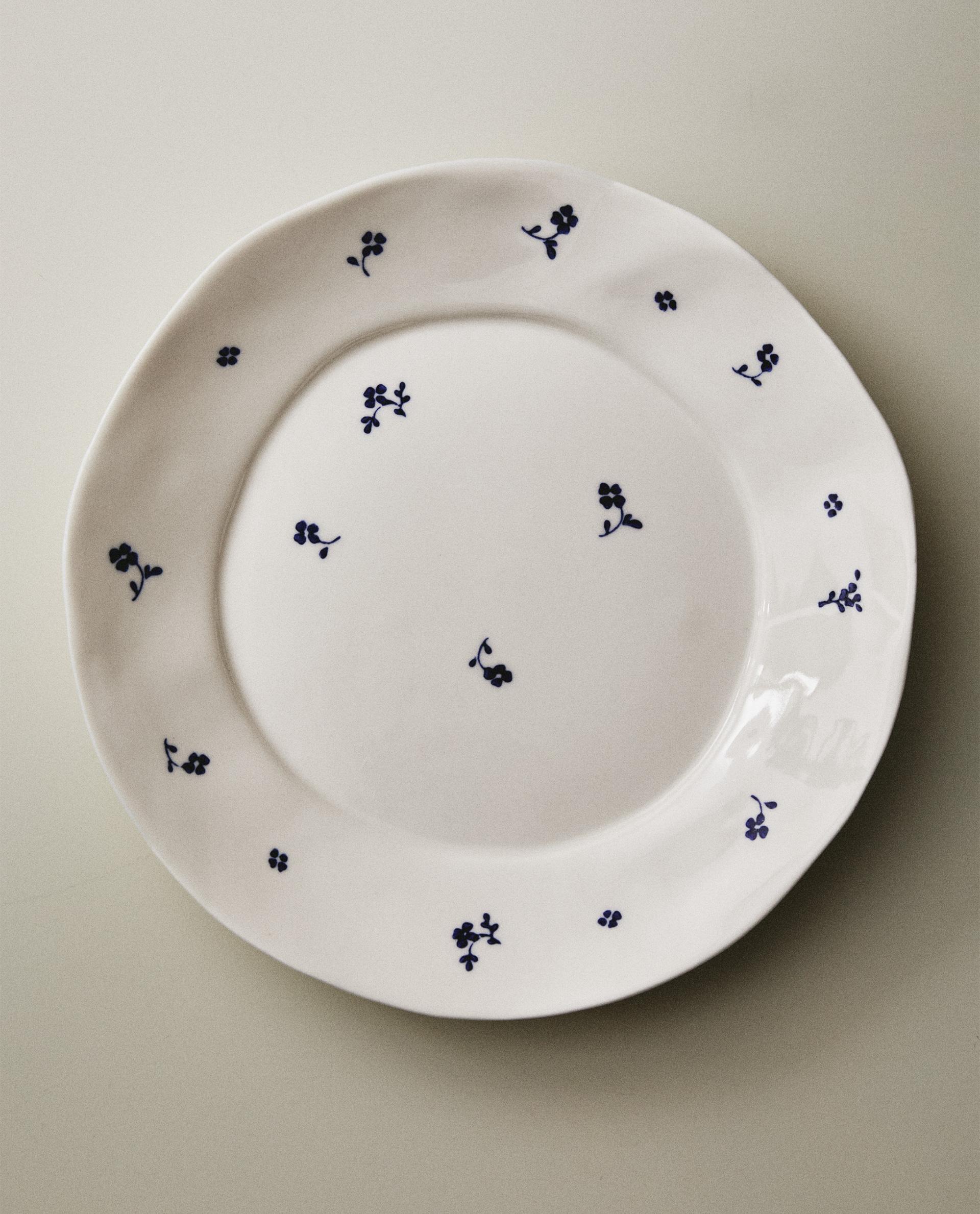 FLORAL PORCELAIN DINNER PLATE