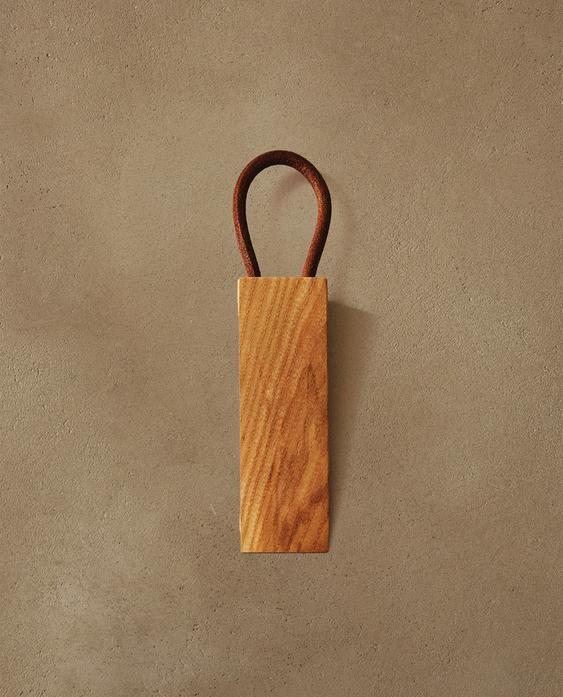 WOODEN LEATHER DOORSTOP