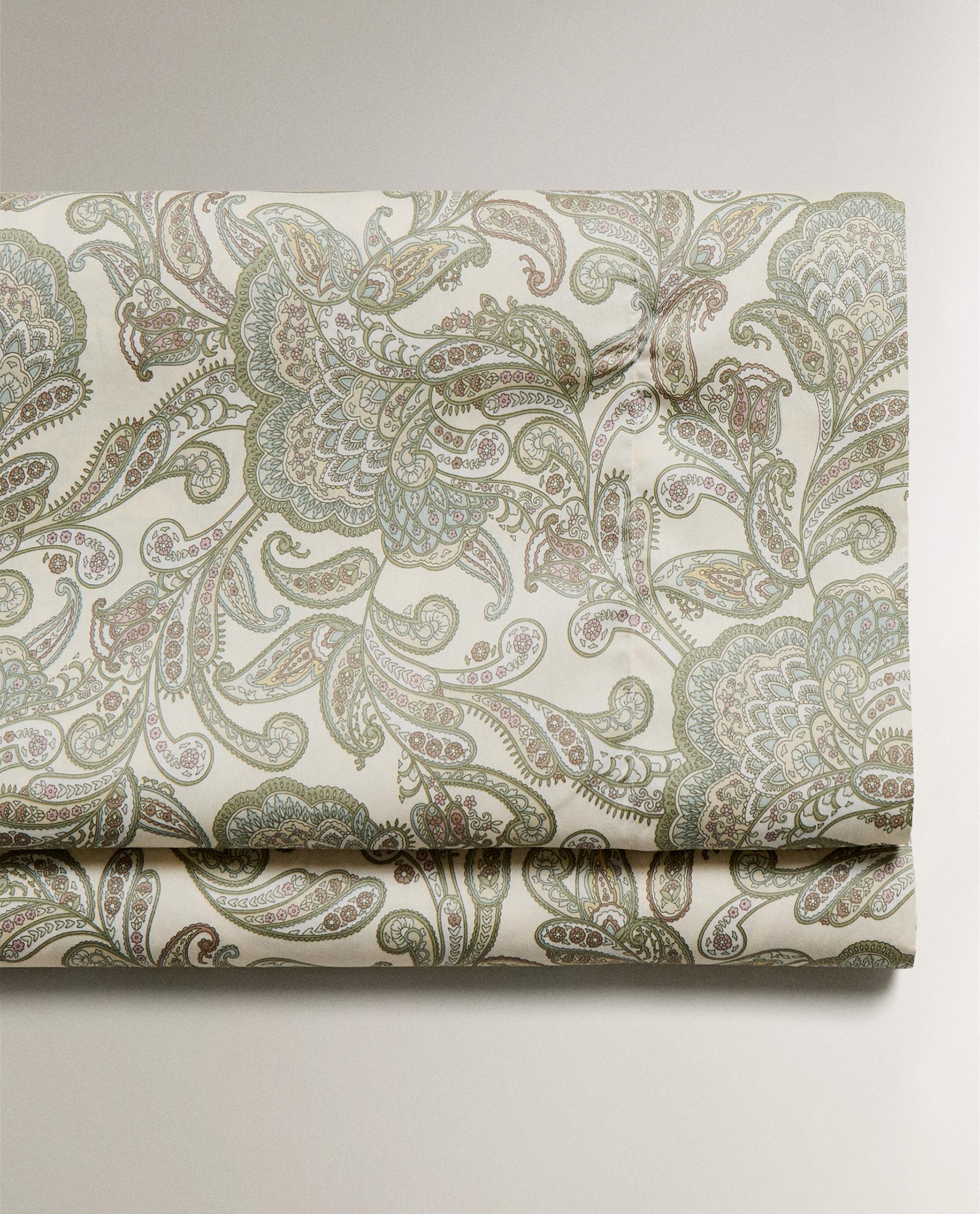 DRAP DE DESSUS SATIN PAISLEY