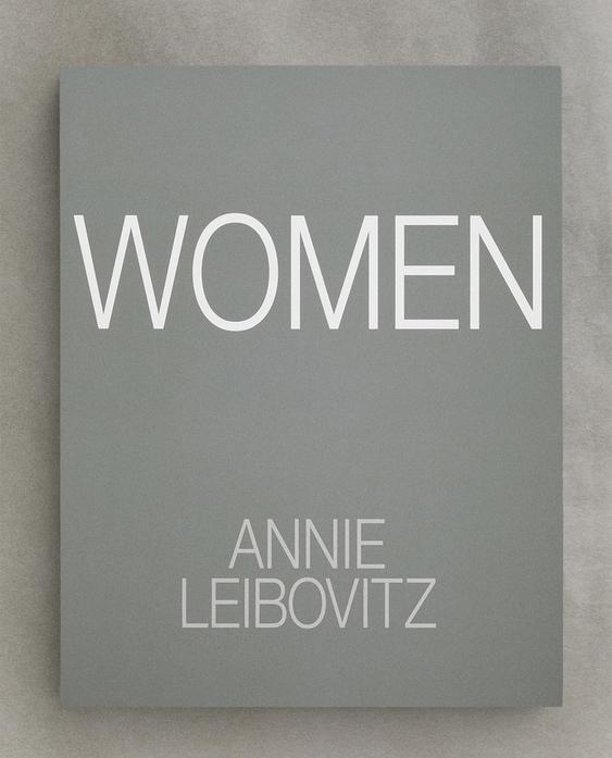 WOMEN ANNIE LEIBOVITZ BOOK (ENGLISH)