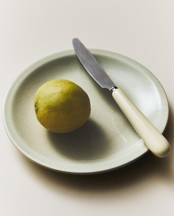 ГЛАНЦИРАНА ДЕСЕРТНА ЧИНИЯ ОТ КАМЕНИНА