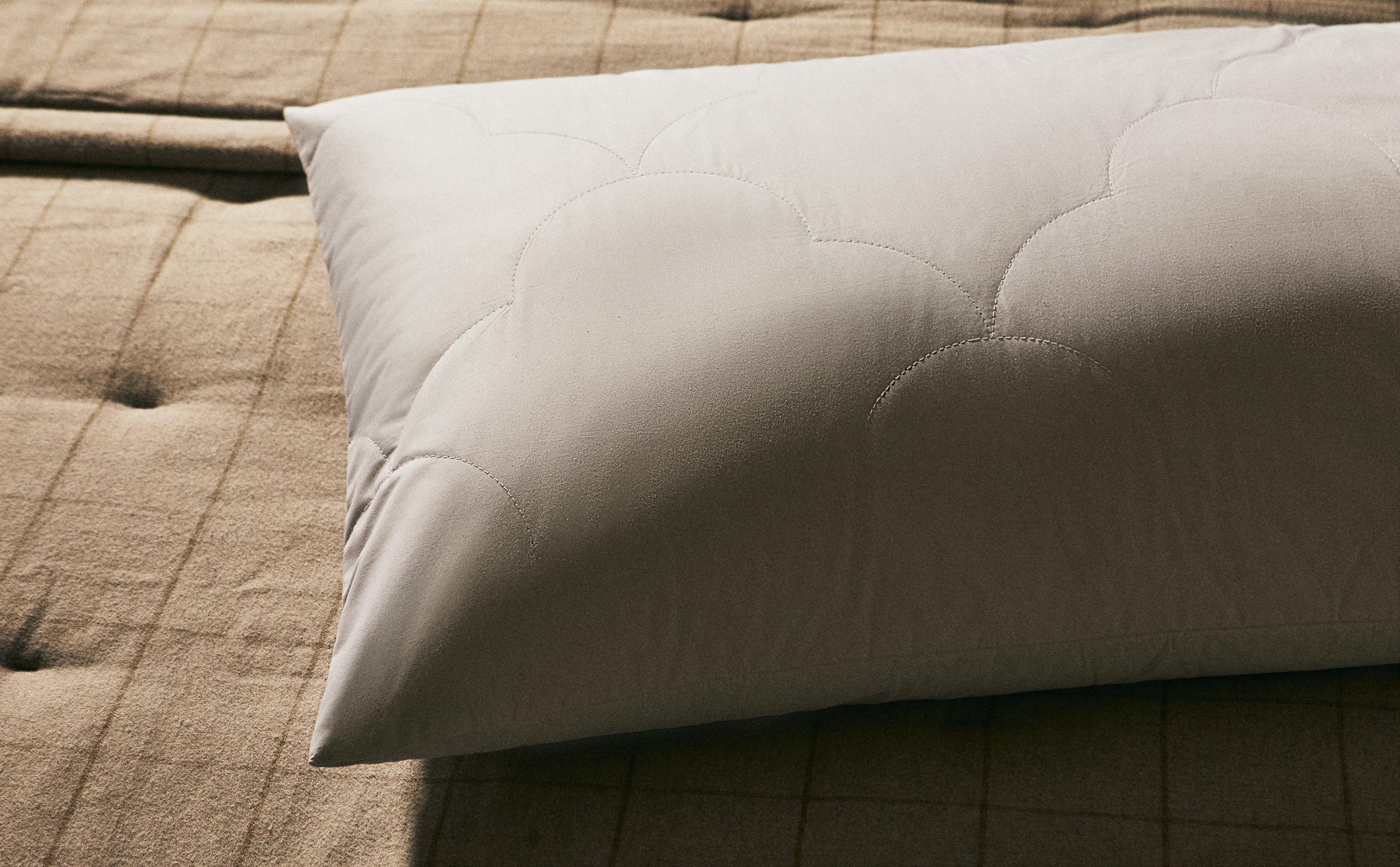 PADDED PILLOW PROTECTOR product thumbnail 8