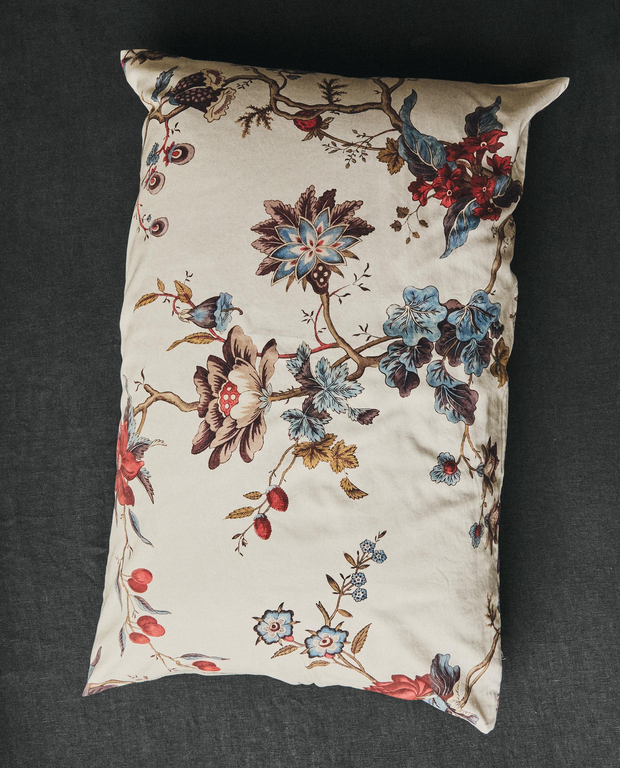SATIN FLORAL PILLOWCASE | KATHARINE POLE product thumbnail 11