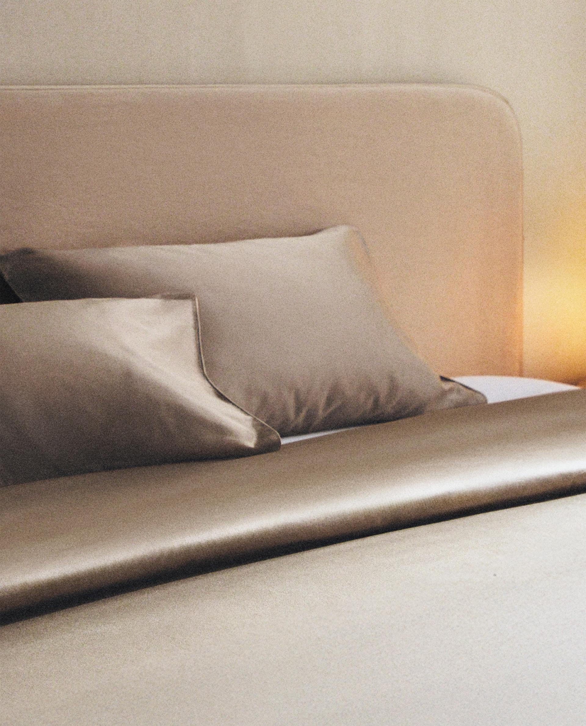 KËLLËF JORGANI SATEN (500 FIJËSH) KËLLËF JORGANI SATEN (500 FIJËSH)