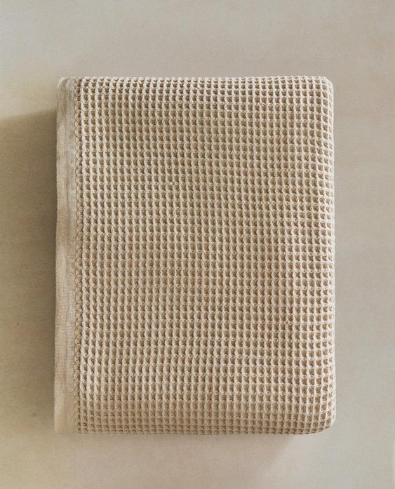 TOALHA DE BANHO DE ALGODÃO EM WAFFLE