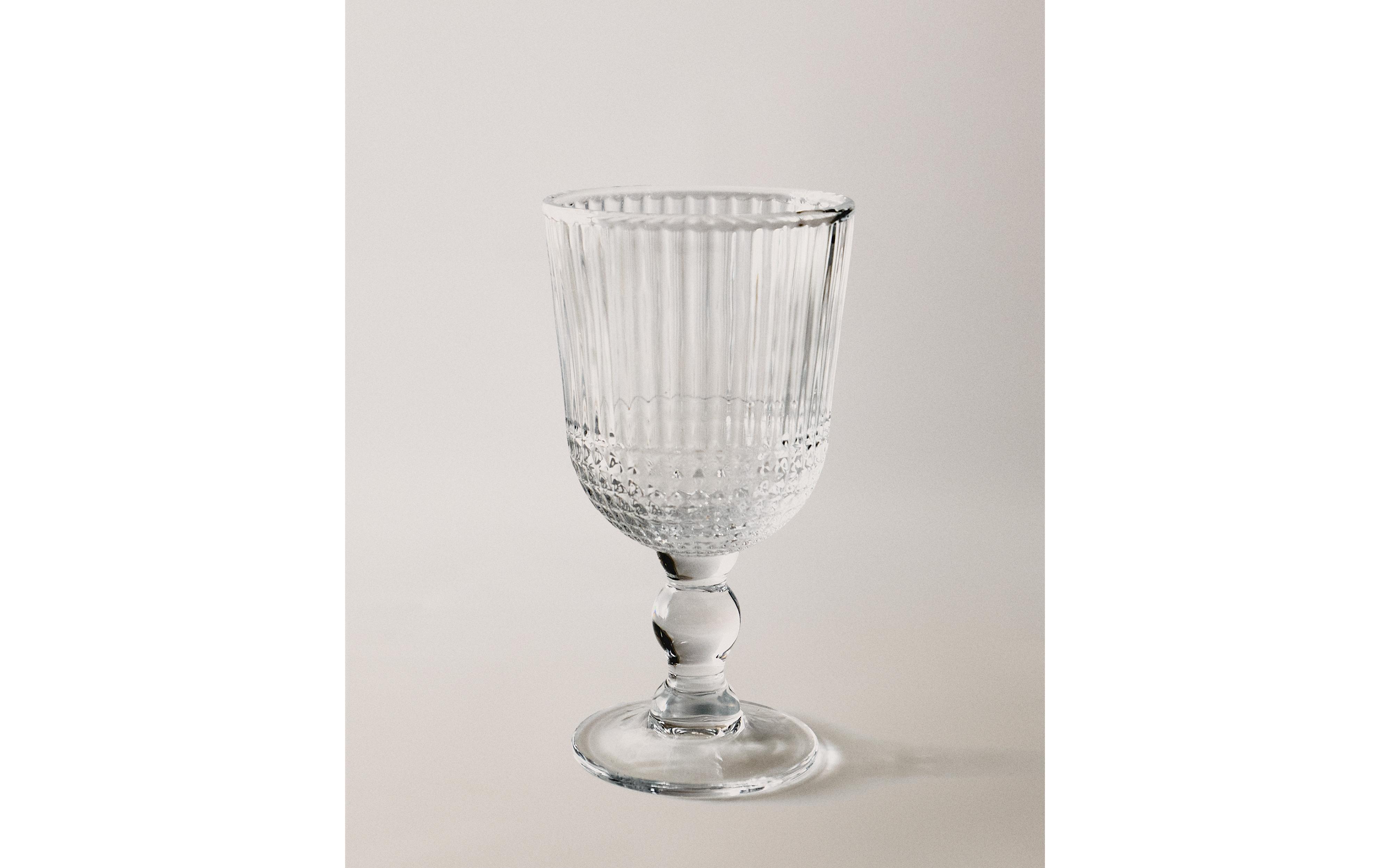 RAISED GEOMETRIC DESIGN GLASSWARE product thumbnail 12
