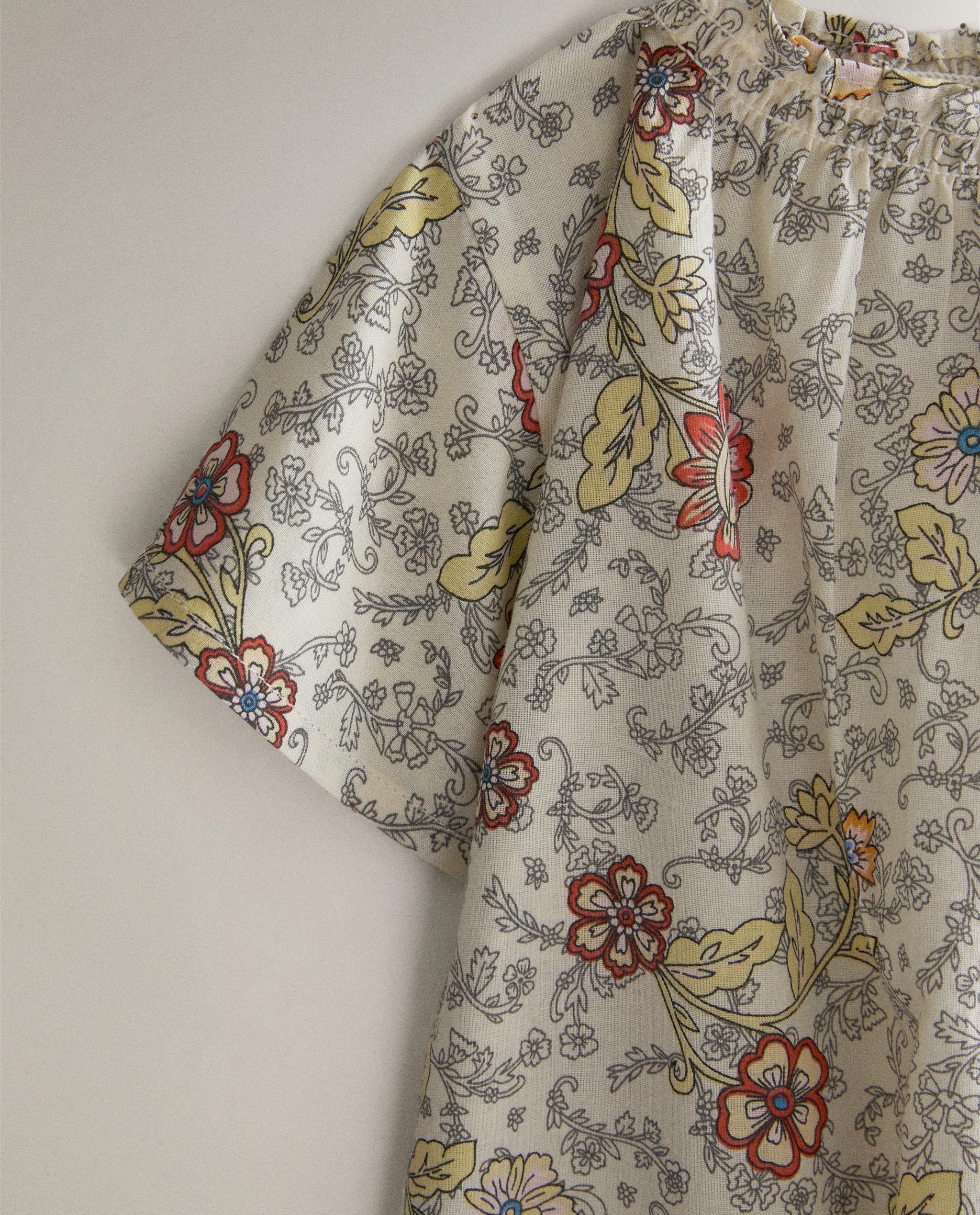 FLORAL PRINT BABY ROMPER product thumbnail 2