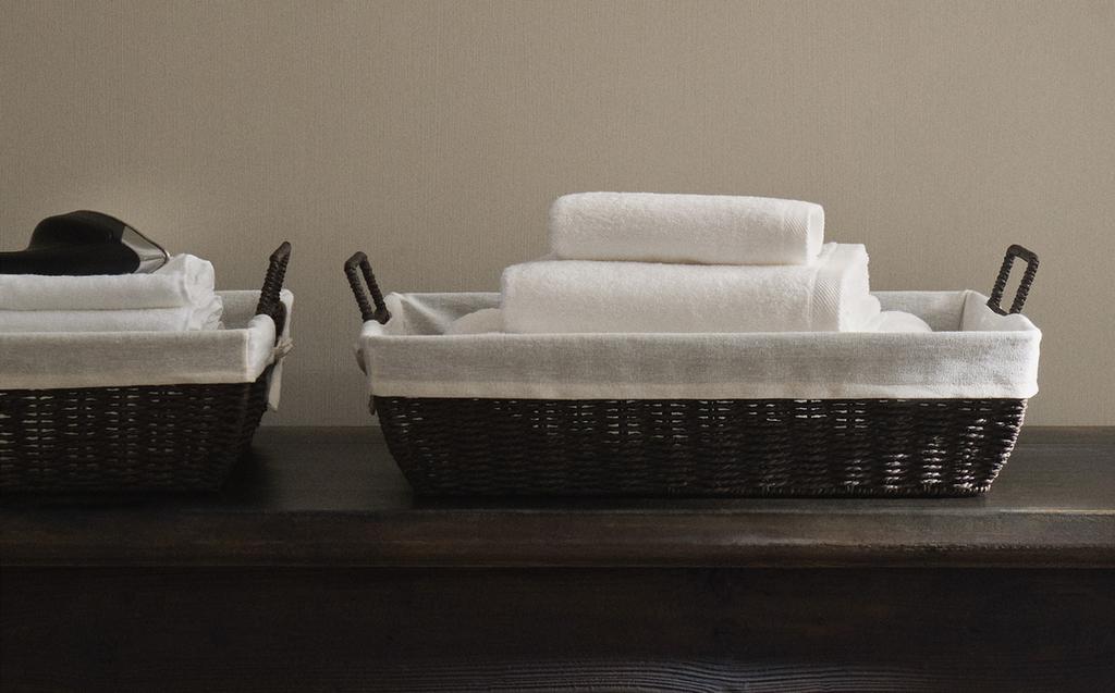 IRONING BASKET WITH COTTON LINING IRONING BASKET WITH COTTON LINING