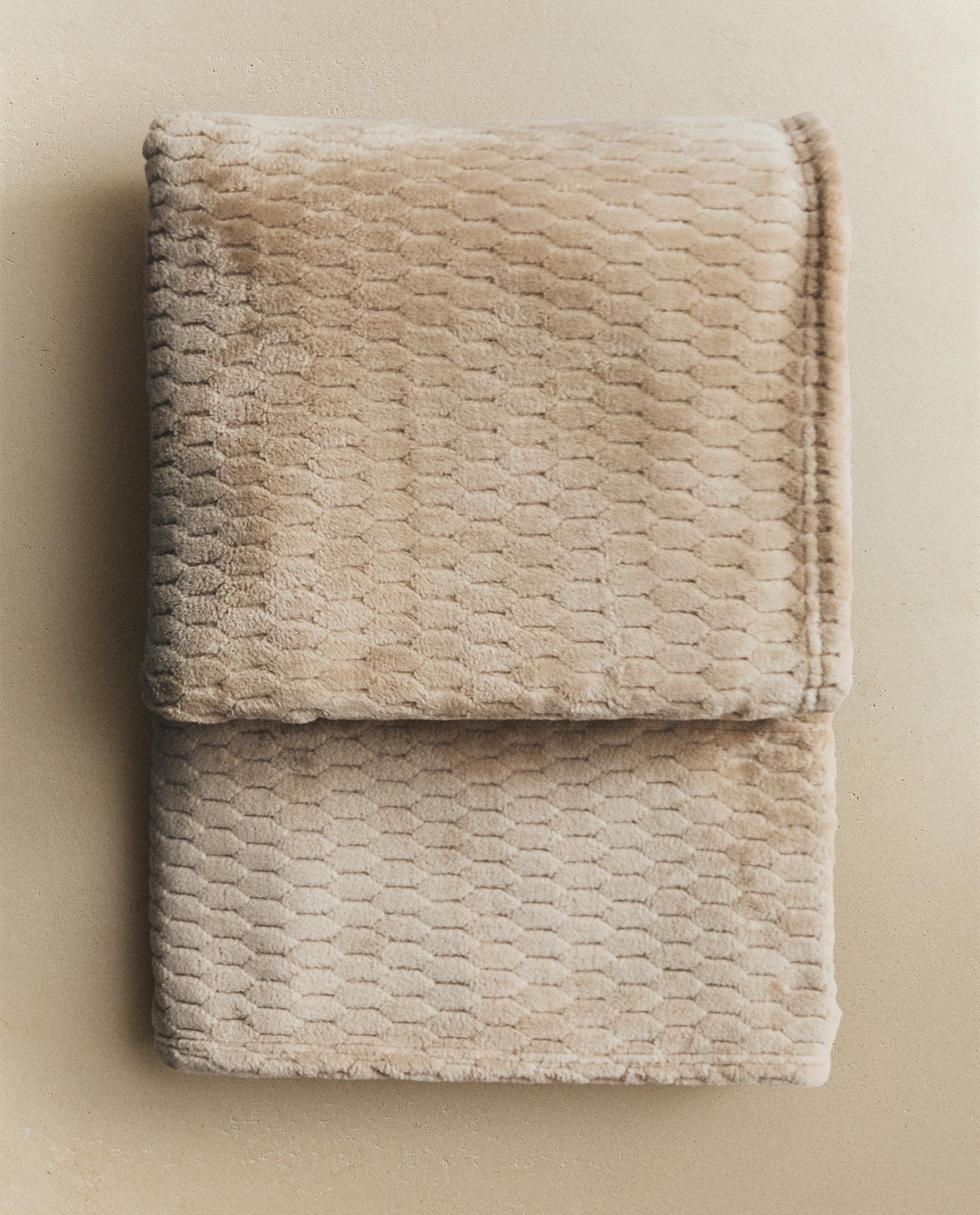 MANTA POLAR ROMBOS Zara Home México