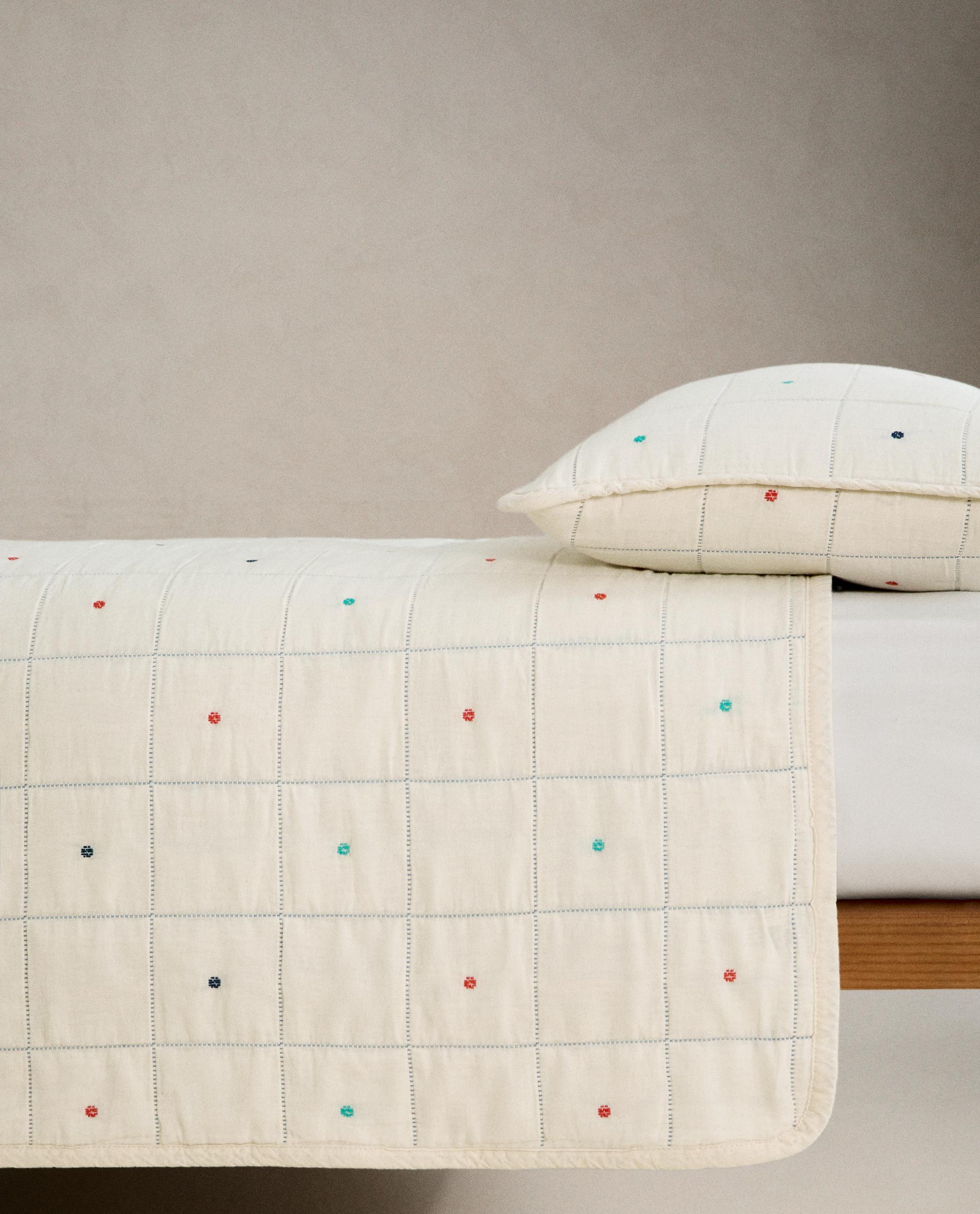 CHILDREN'S CHECK AND POLKA DOT BEDSPREAD product thumbnail 9