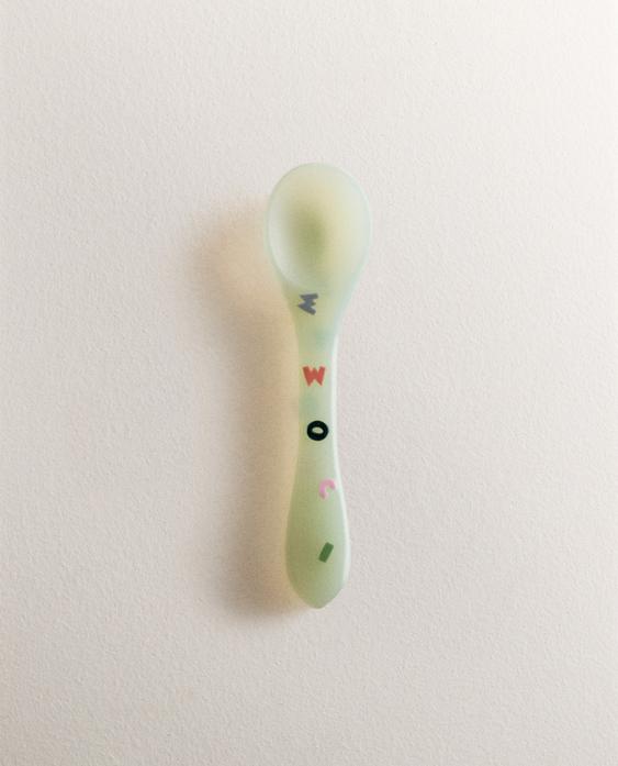 KIDS' MICKEY & MINNIE ©DISNEY SILICONE SPOON KIDS' MICKEY & MINNIE ©DISNEY SILICONE SPOON