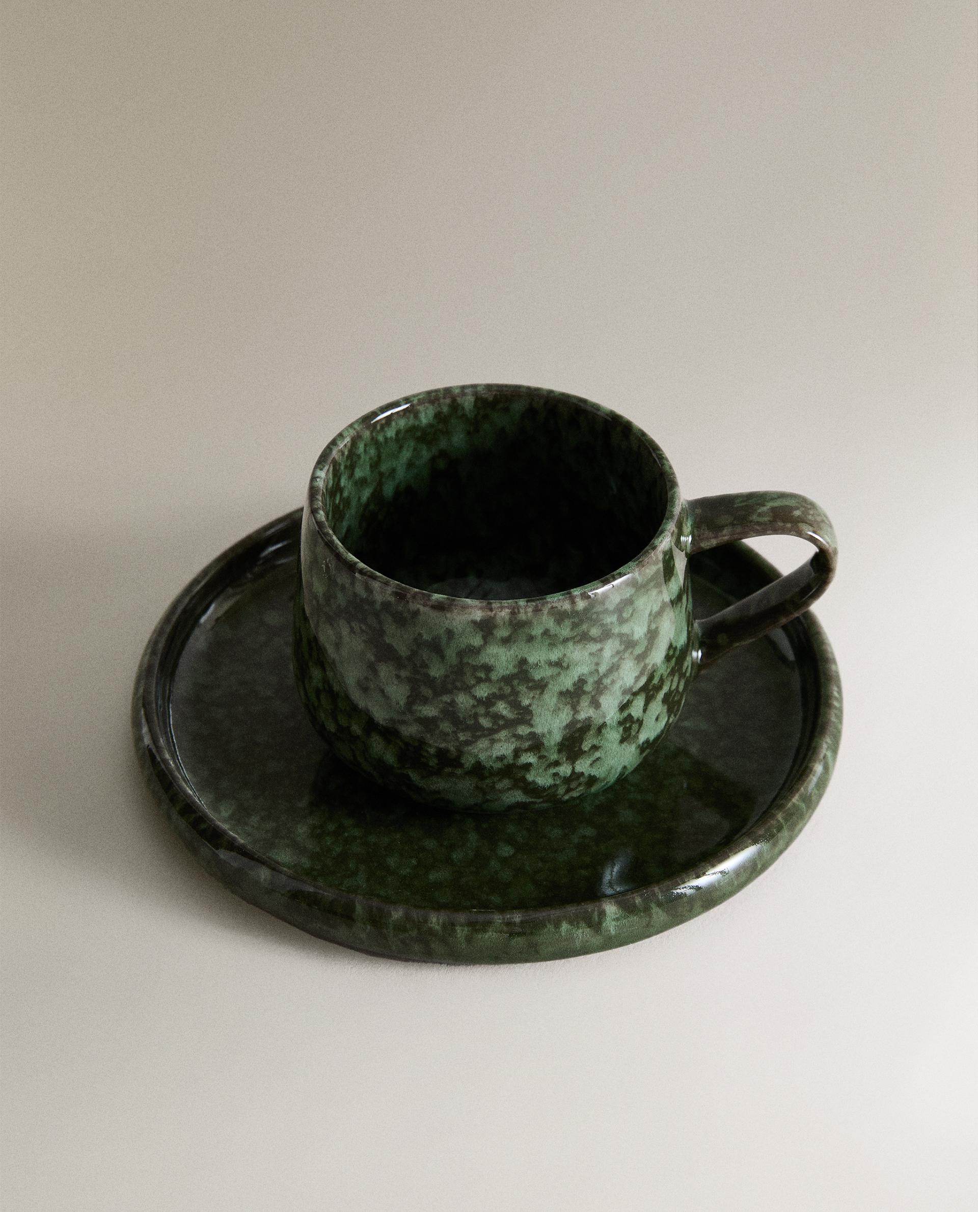 TASSE À CAFÉ ET SOUCOUPE GRÈS VERT