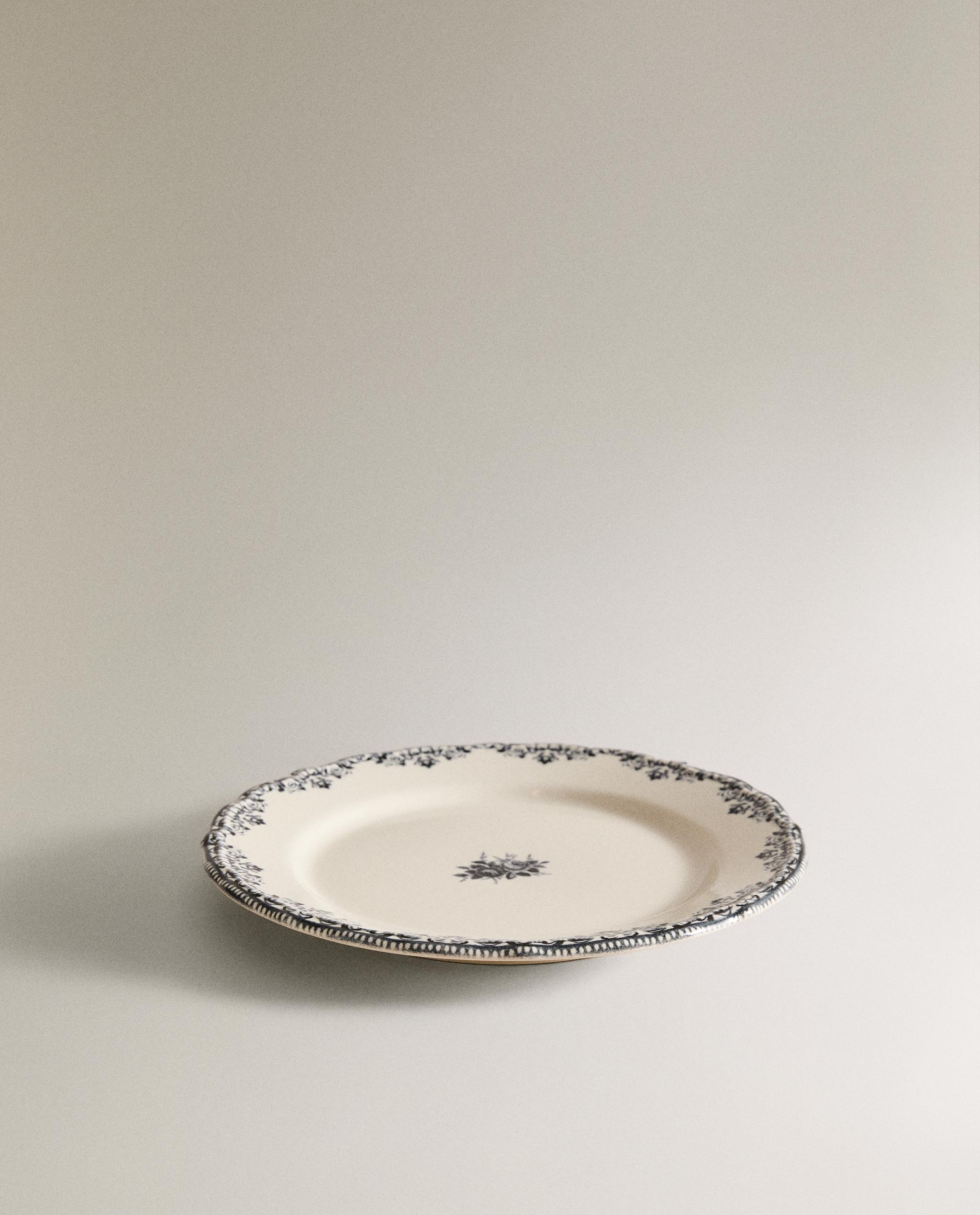 DESSERT PLATE WITH PLACEMENT DESIGN product thumbnail 5