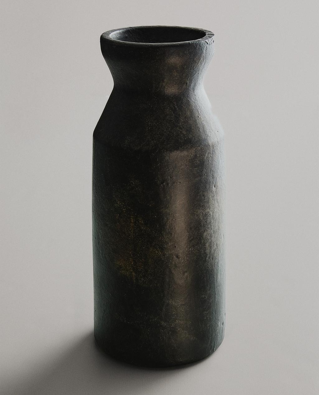 CYLINDRICAL CERAMIC VASE