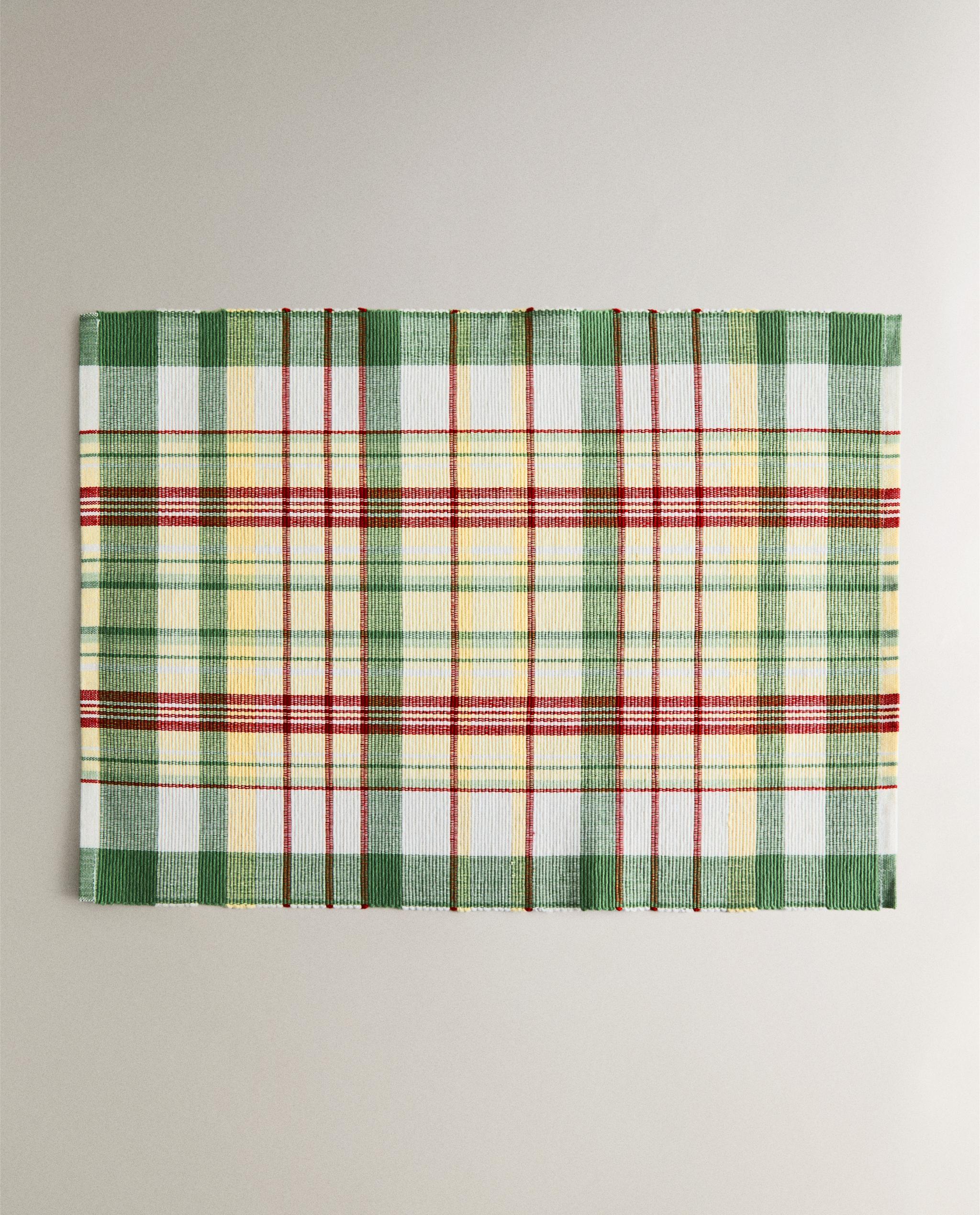 PACK OF COLOURED CHECK PLACEMATS (PACK OF 2) product thumbnail 4