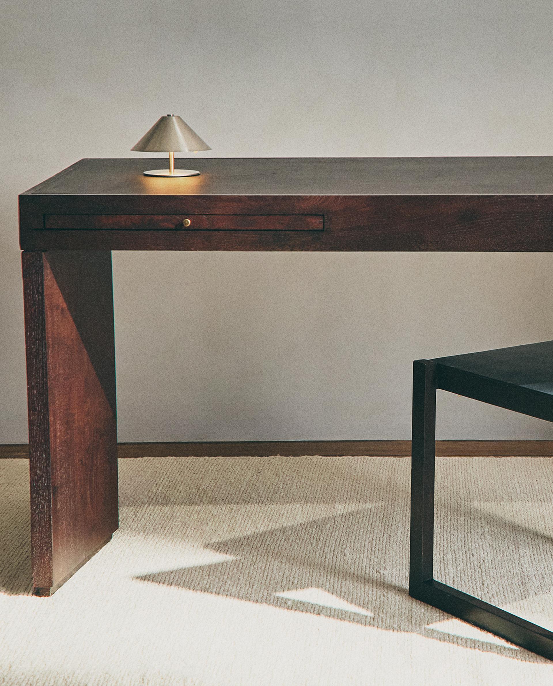 Houten en Leren Bureau - Donker Getint Hout