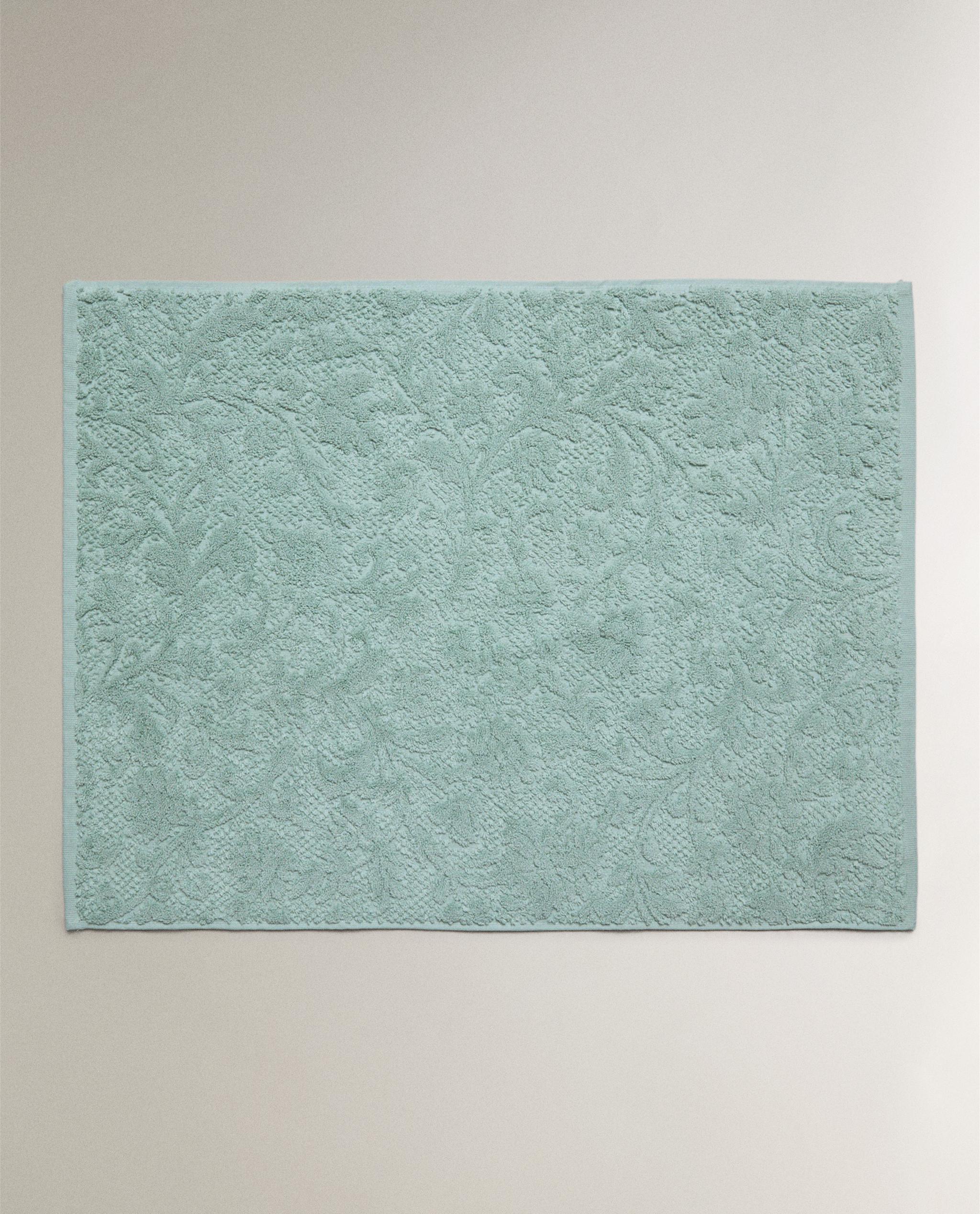 FLORAL JACQUARD BATH MAT product thumbnail 5