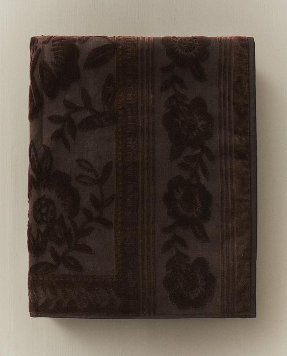 VELOUR JACQUARD BATH TOWEL VELOUR JACQUARD BATH TOWEL