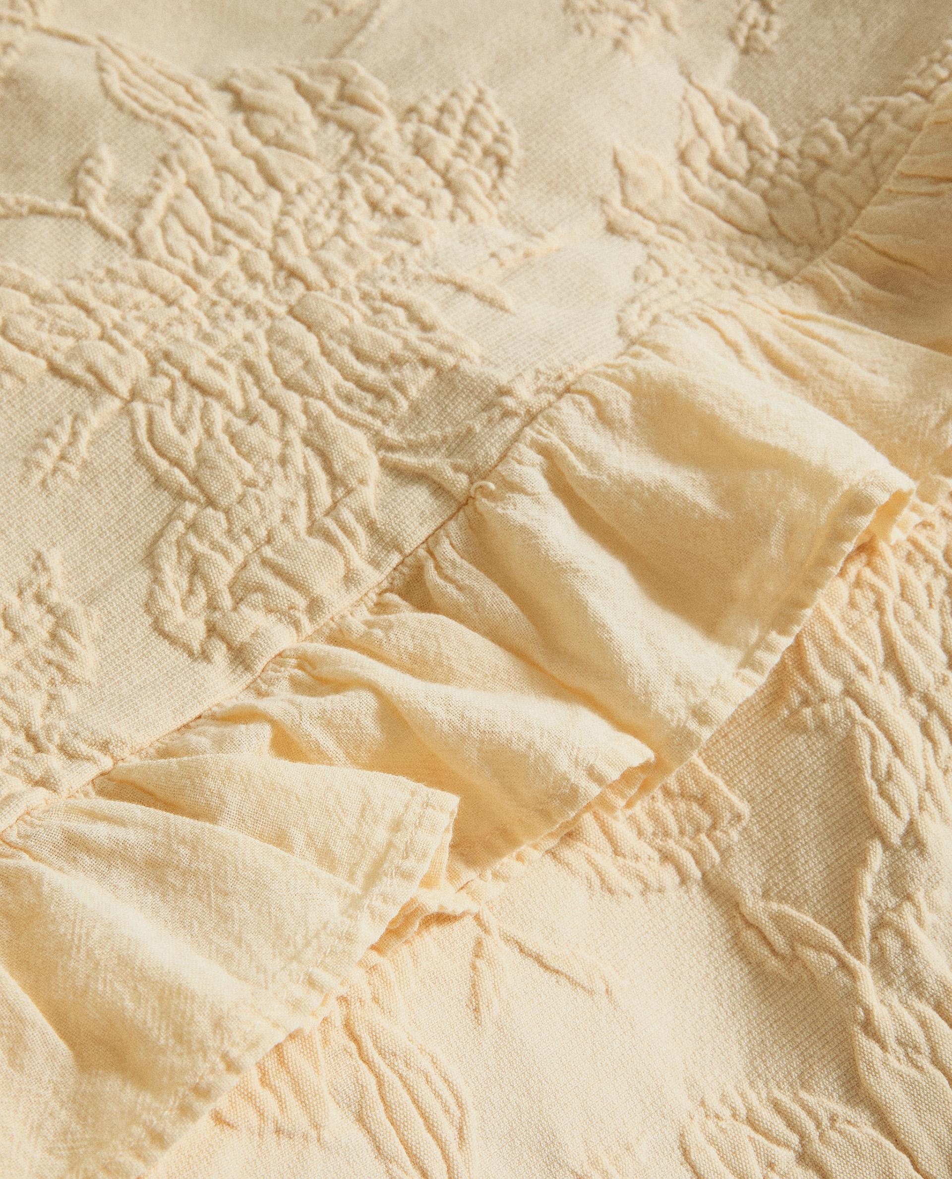 ジャカードのフリル付きベッドカバー | Zara Home 日本/Japan