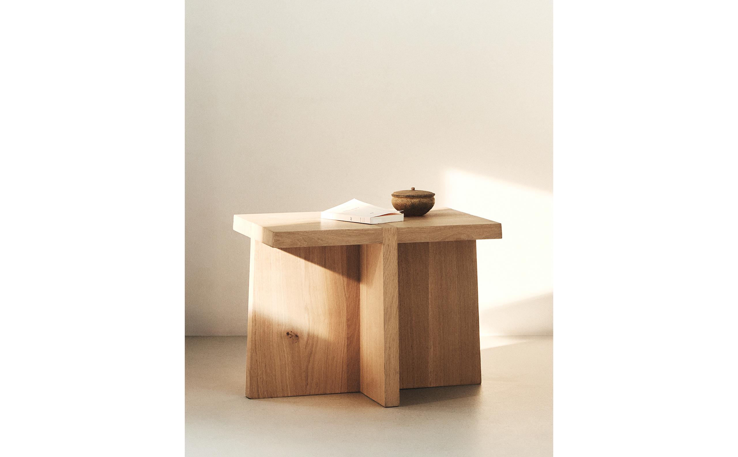 SIDETABLE 01