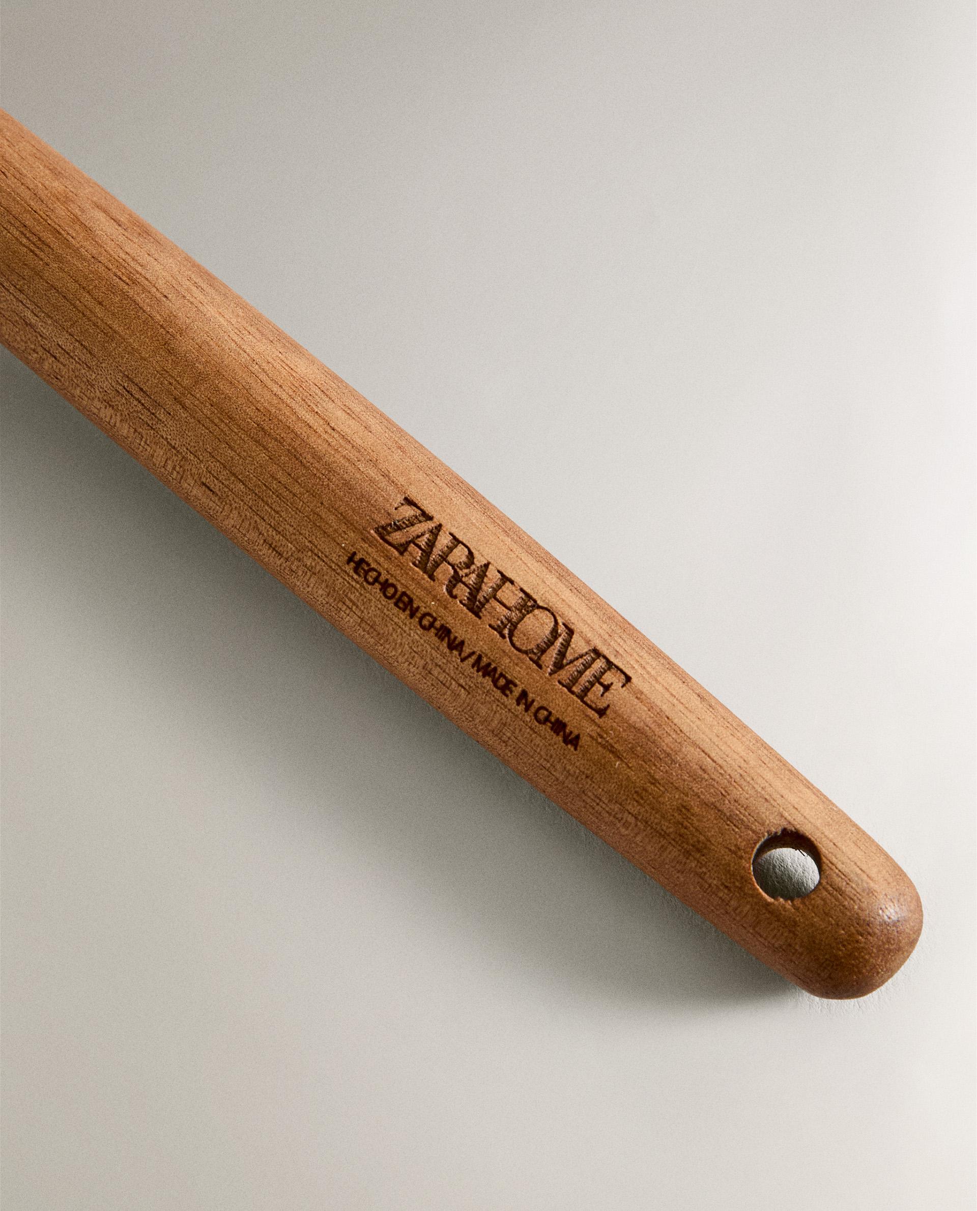 SILICONE AND WOOD SLOTTED SPOON product thumbnail 7