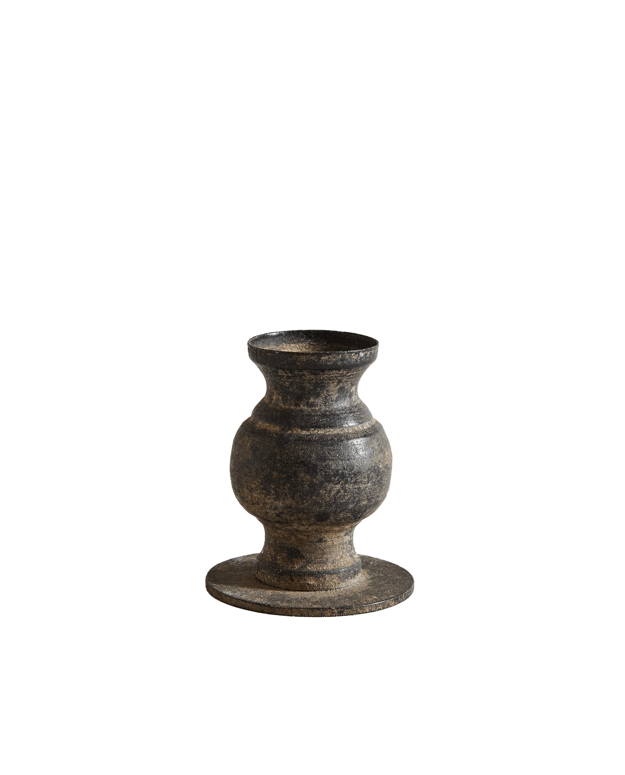TALL IRON TEALIGHT HOLDER product thumbnail 4