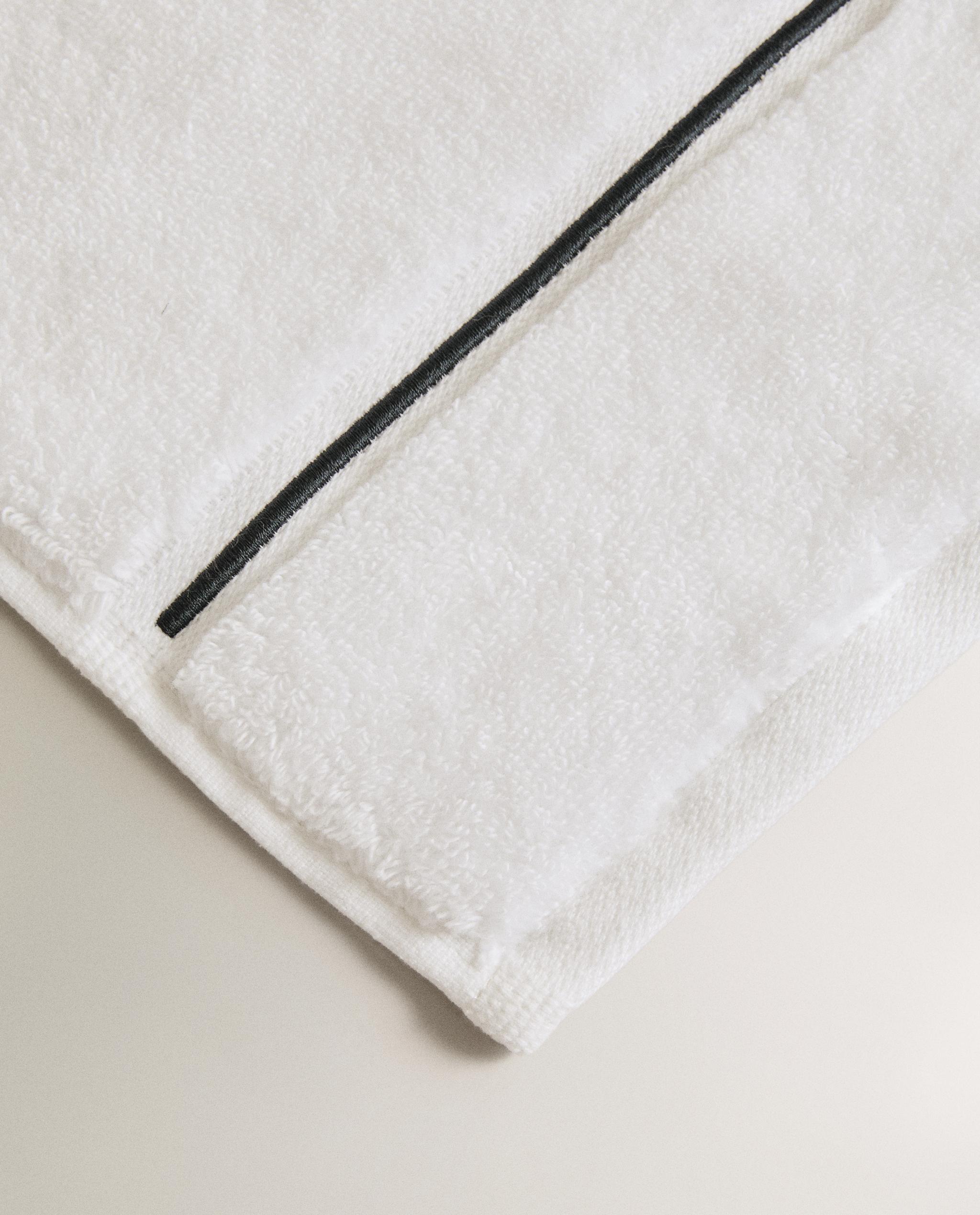 EMBROIDERED TRIM BATH TOWEL product thumbnail 14
